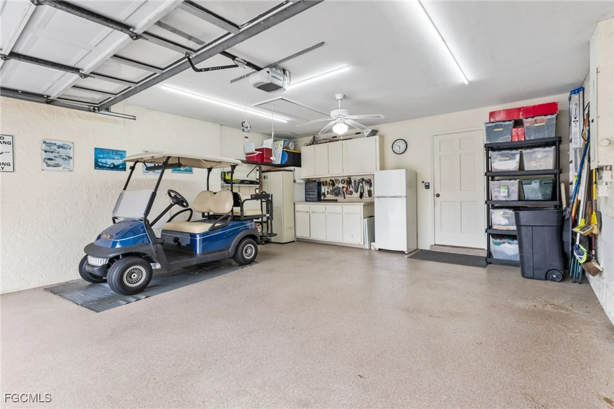 Property Slideshow image 13 of 49 | 13318 oak hill loop, Fort Myers, FL, 33912