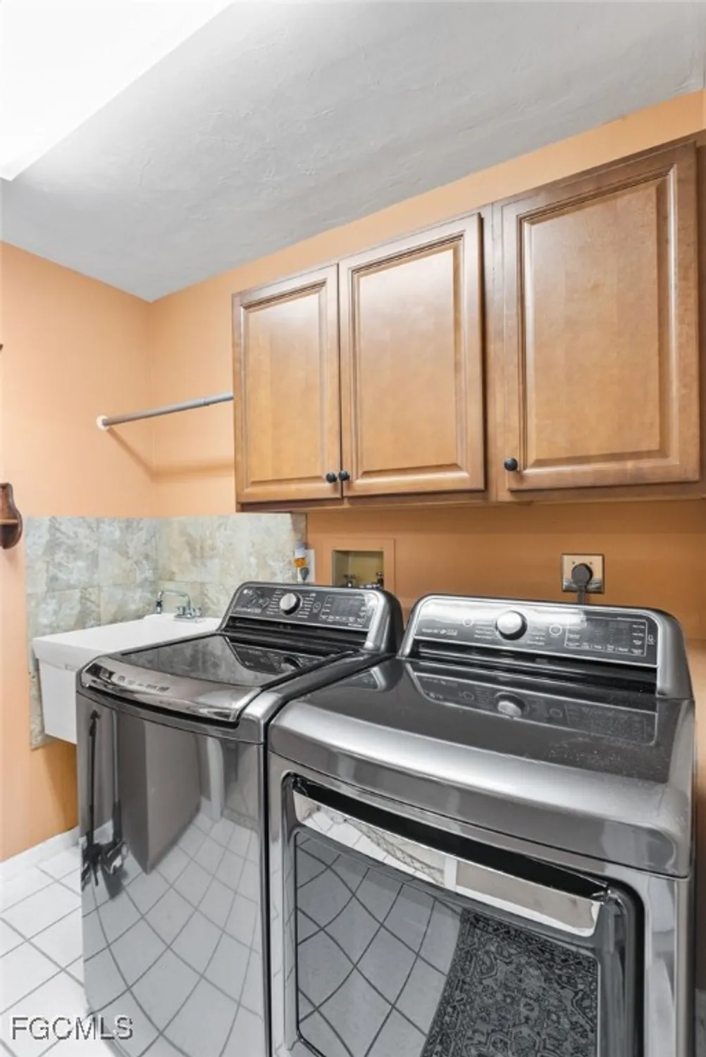 Property Slideshow image 38 of 49 | 13318 oak hill loop, Fort Myers, FL, 33912