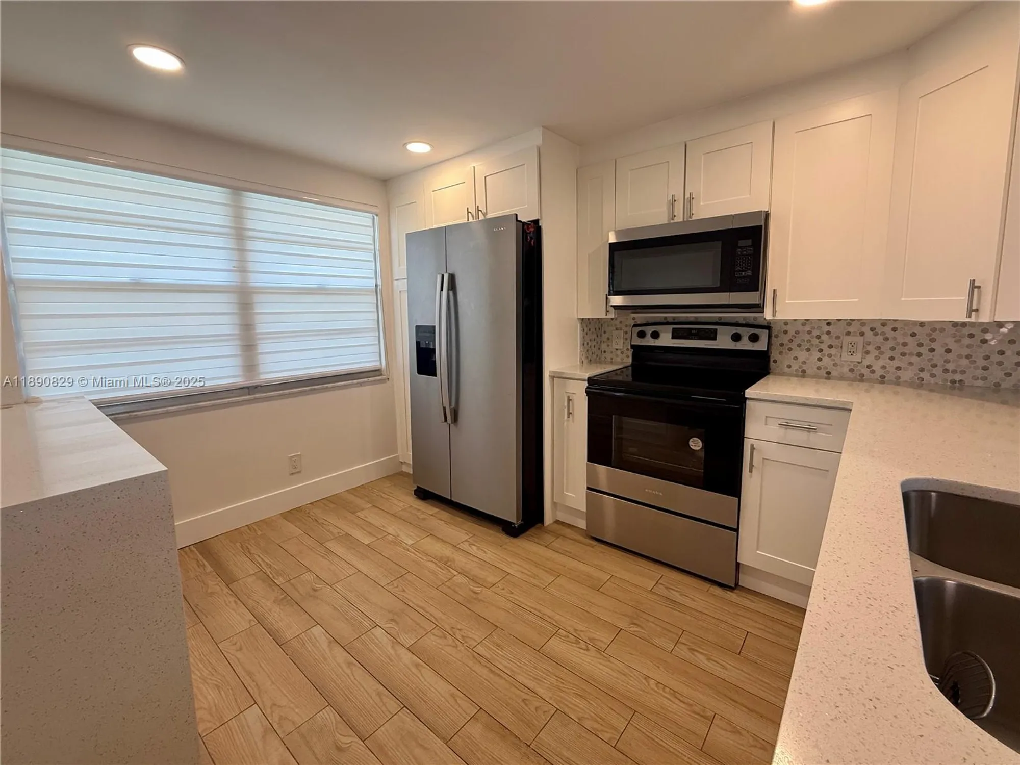 Property Slideshow image 4 of 24 | 4301 martinique cir e4, Coconut Creek, FL, 33066