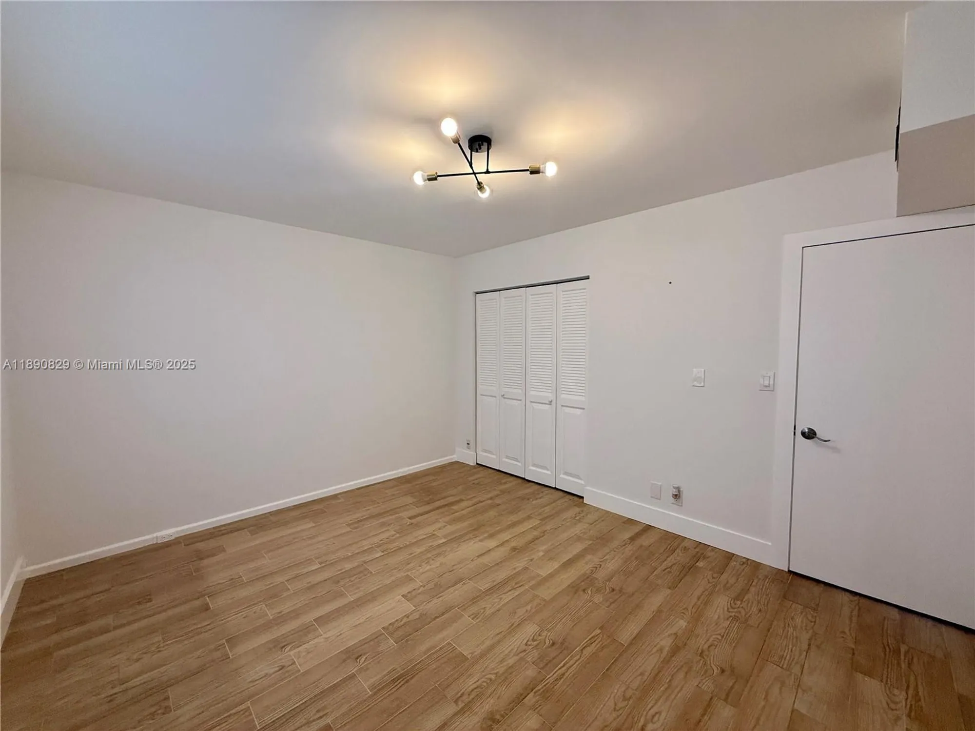 Property Slideshow image 9 of 24 | 4301 martinique cir e4, Coconut Creek, FL, 33066