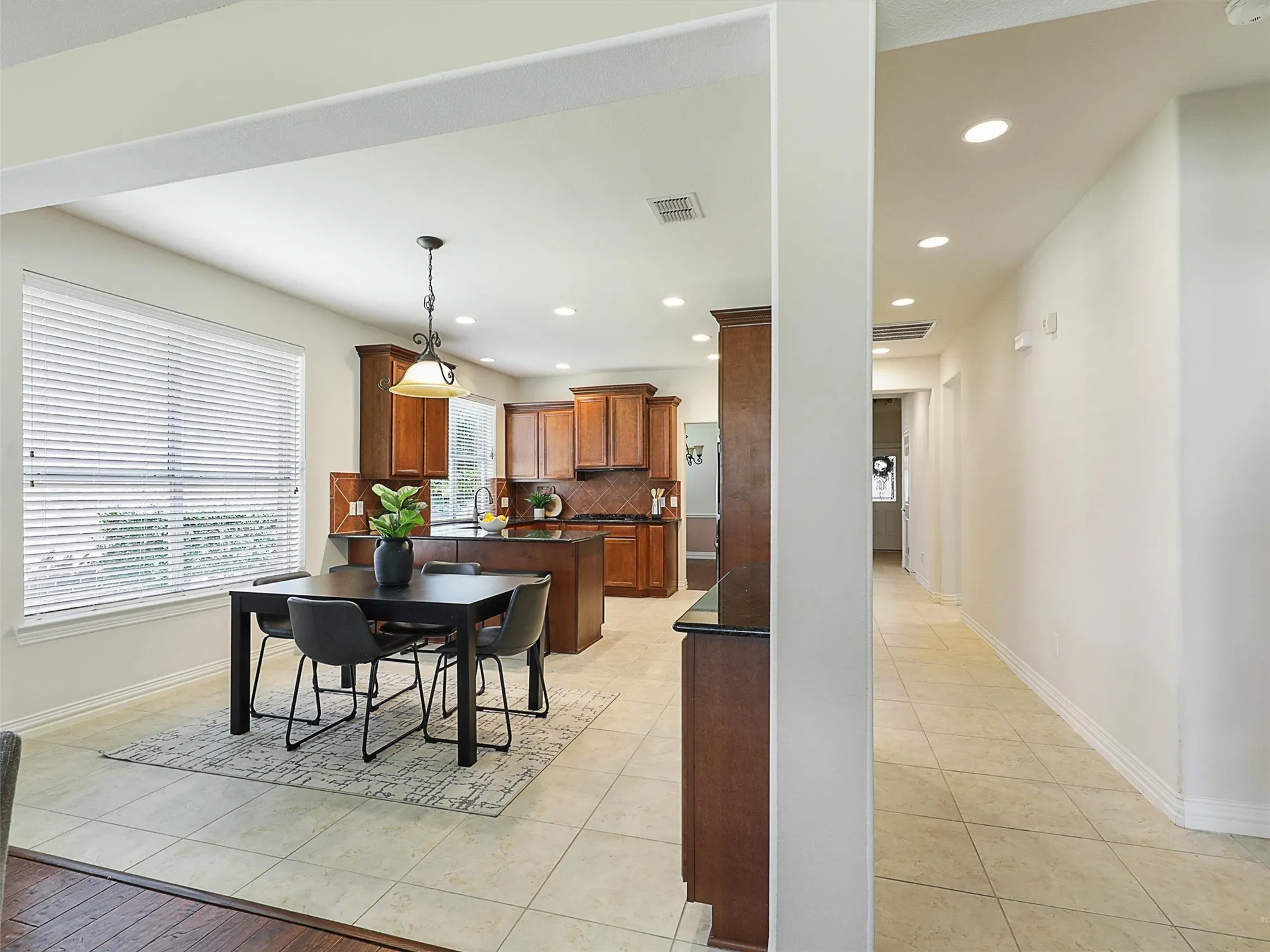 Property Slideshow image 14 of 39 | 248 burnswick isles way, Frisco, TX, 75036