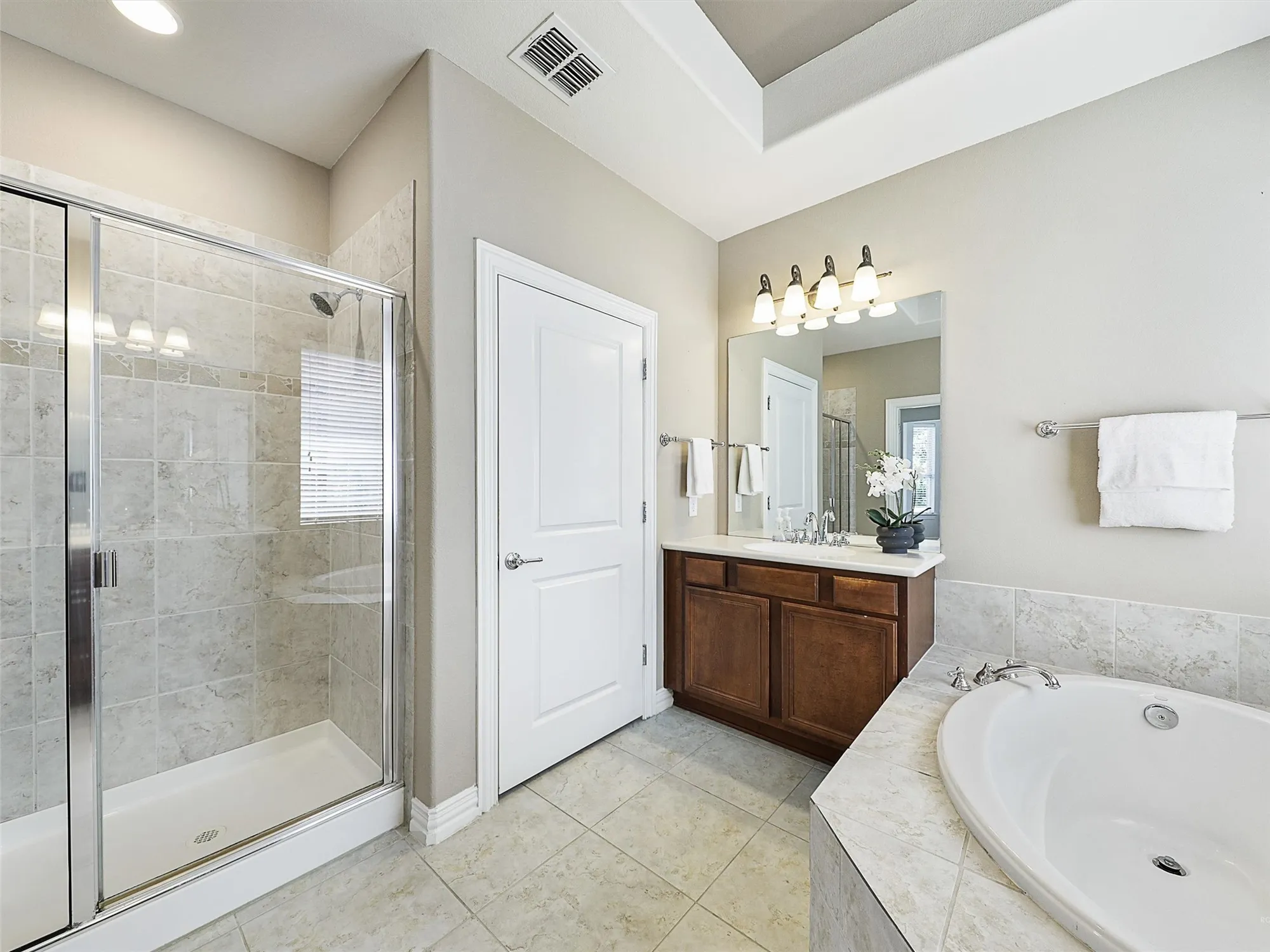 Property Slideshow image 26 of 39 | 248 burnswick isles way, Frisco, TX, 75036