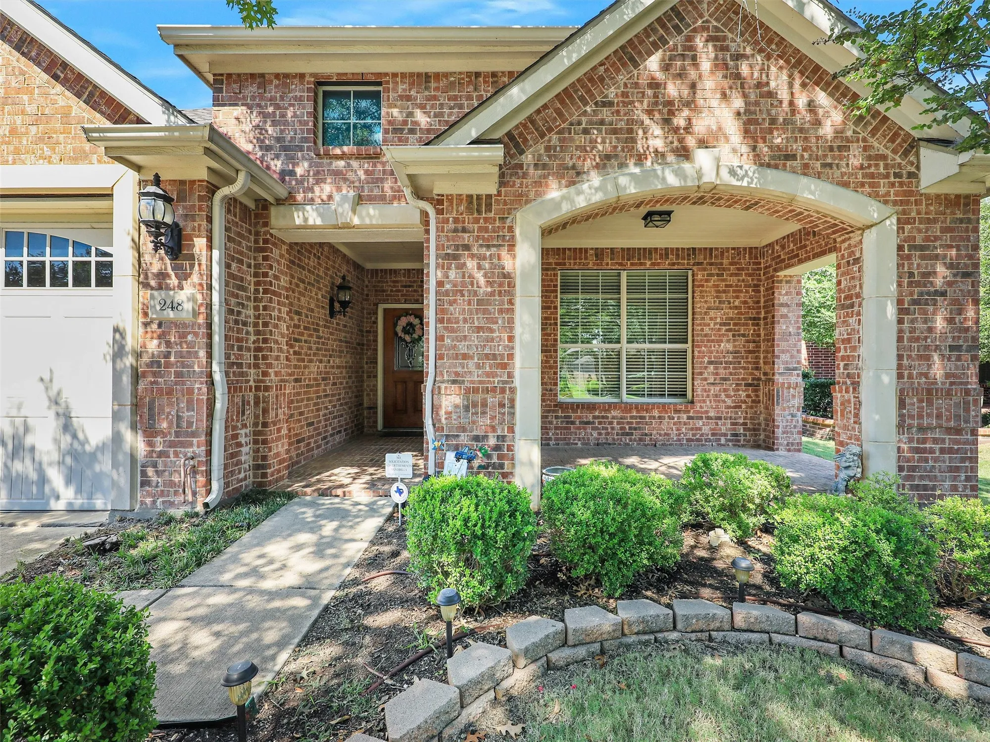 Property Slideshow image 3 of 39 | 248 burnswick isles way, Frisco, TX, 75036