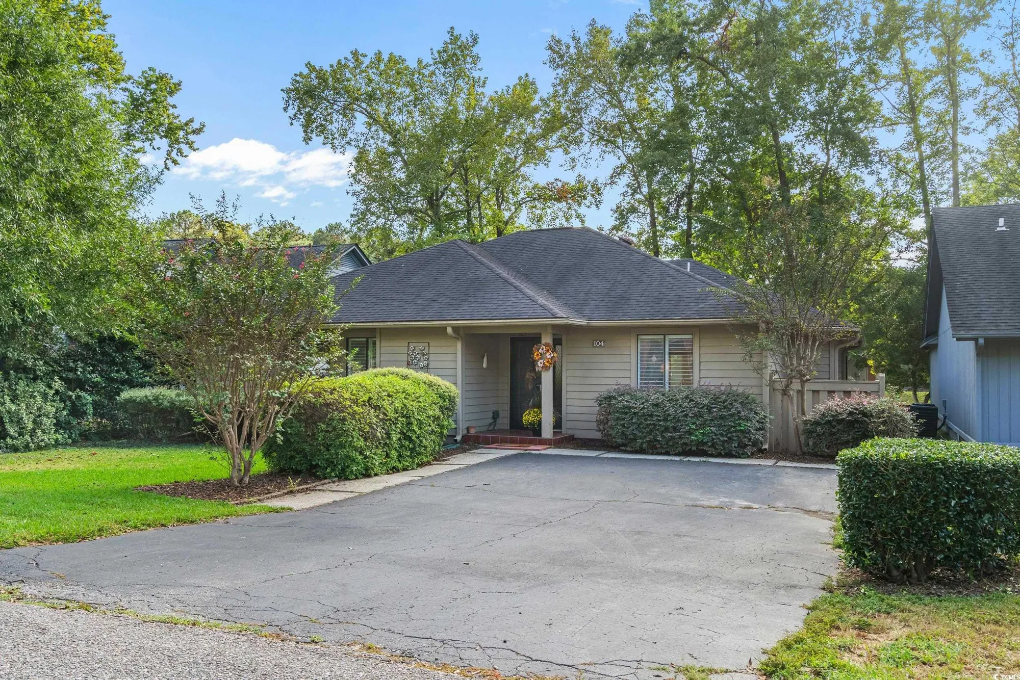 Property Slideshow image 1 of 40 | 104 hickory dr, Conway, SC, 29526