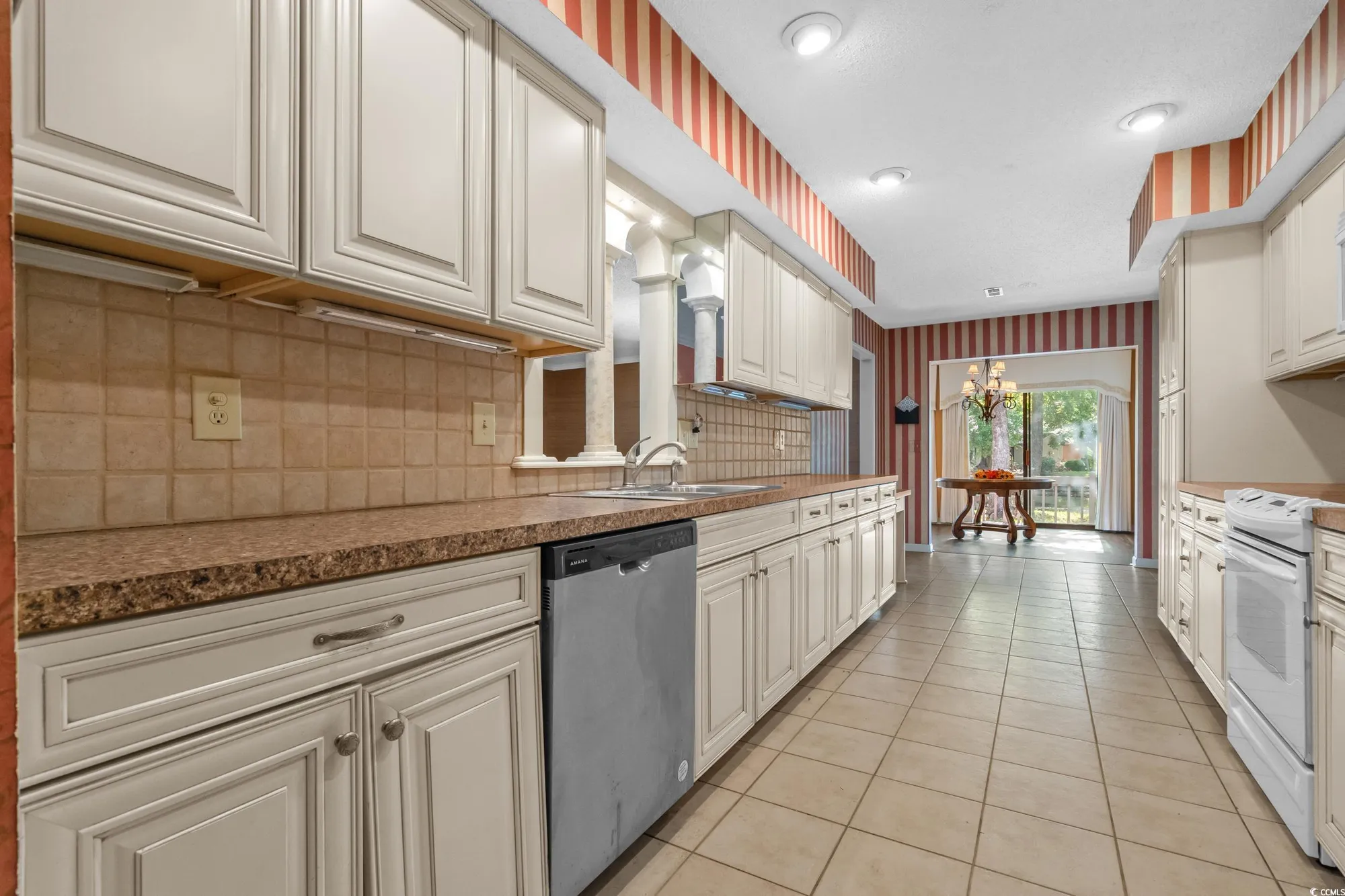 Property Slideshow image 11 of 40 | 104 hickory dr, Conway, SC, 29526