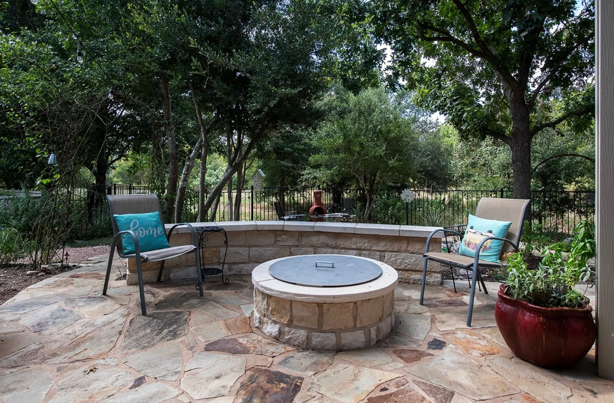 Property Slideshow image 17 of 35 | 627 armstrong dr, Georgetown, TX, 78633