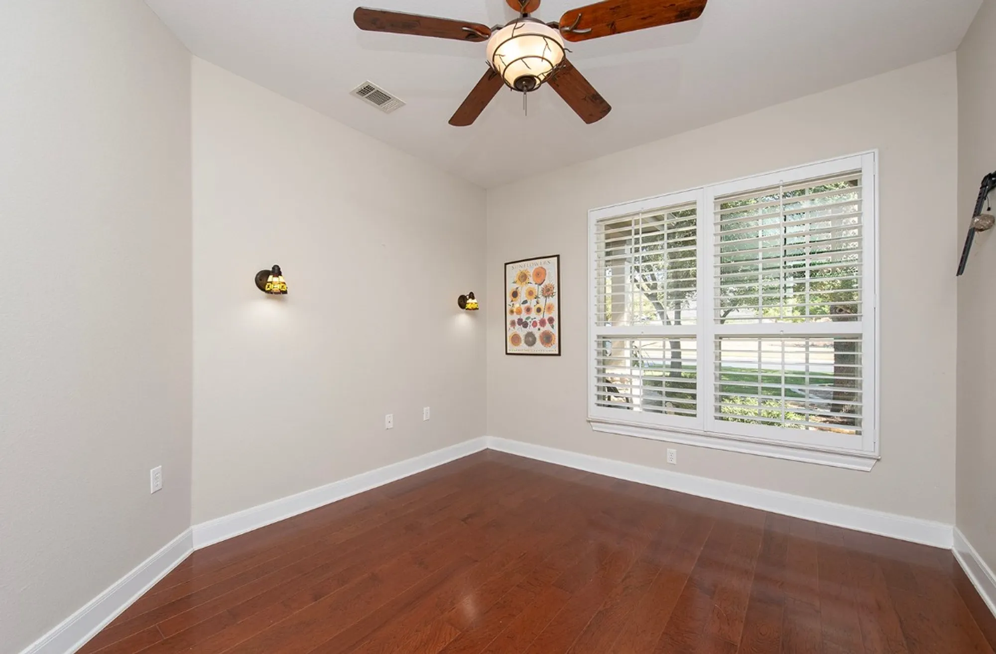 Property Slideshow image 29 of 35 | 627 armstrong dr, Georgetown, TX, 78633