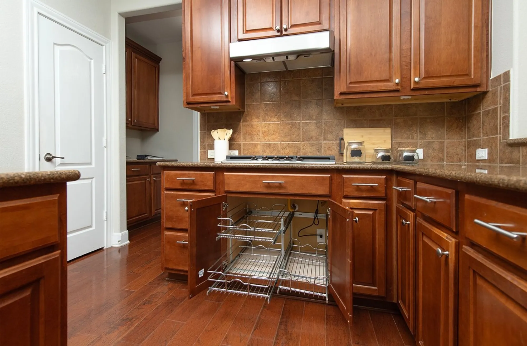 Property Slideshow image 8 of 35 | 627 armstrong dr, Georgetown, TX, 78633