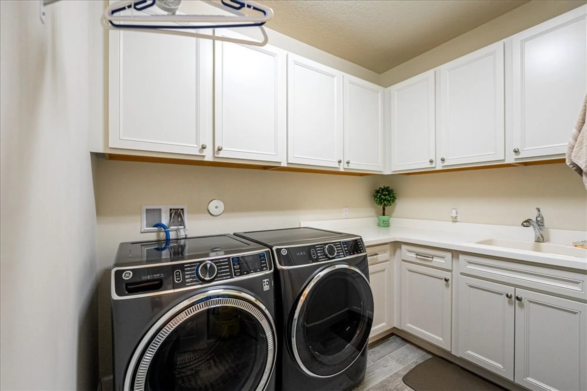 Property Slideshow image 10 of 27 | 5255 turtle creek cir, Vero Beach, FL, 32967