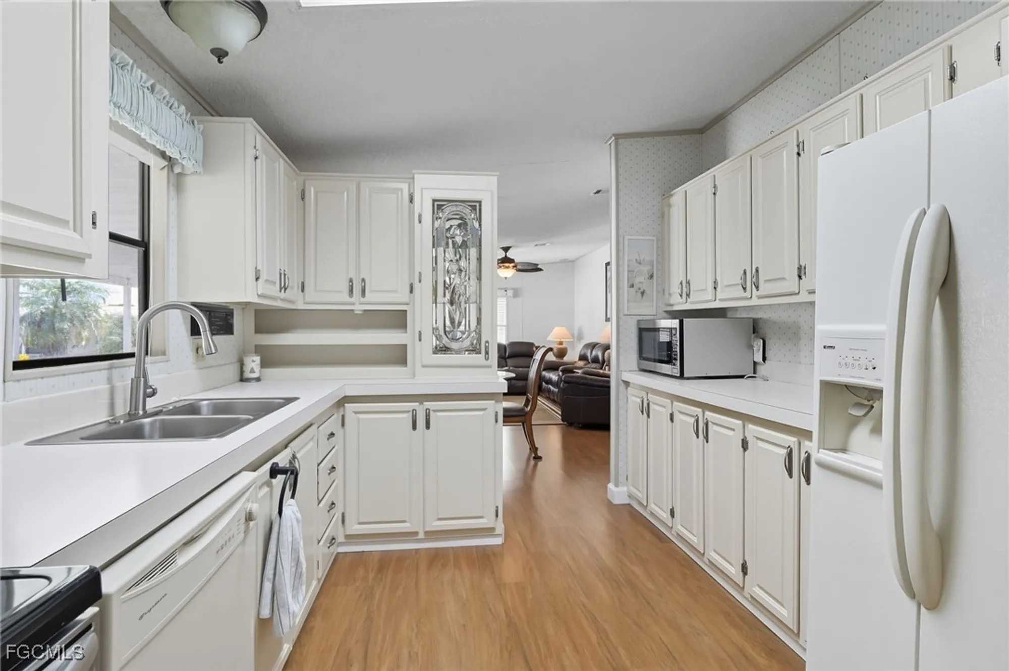 Property Slideshow image 15 of 36 | 14527 paul revere loop, North Fort Myers, FL, 33917