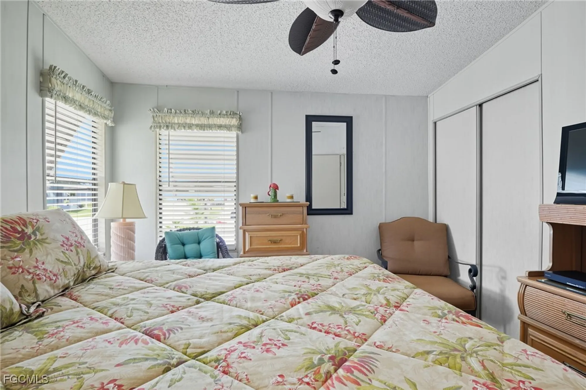 Property Slideshow image 28 of 36 | 14527 paul revere loop, North Fort Myers, FL, 33917