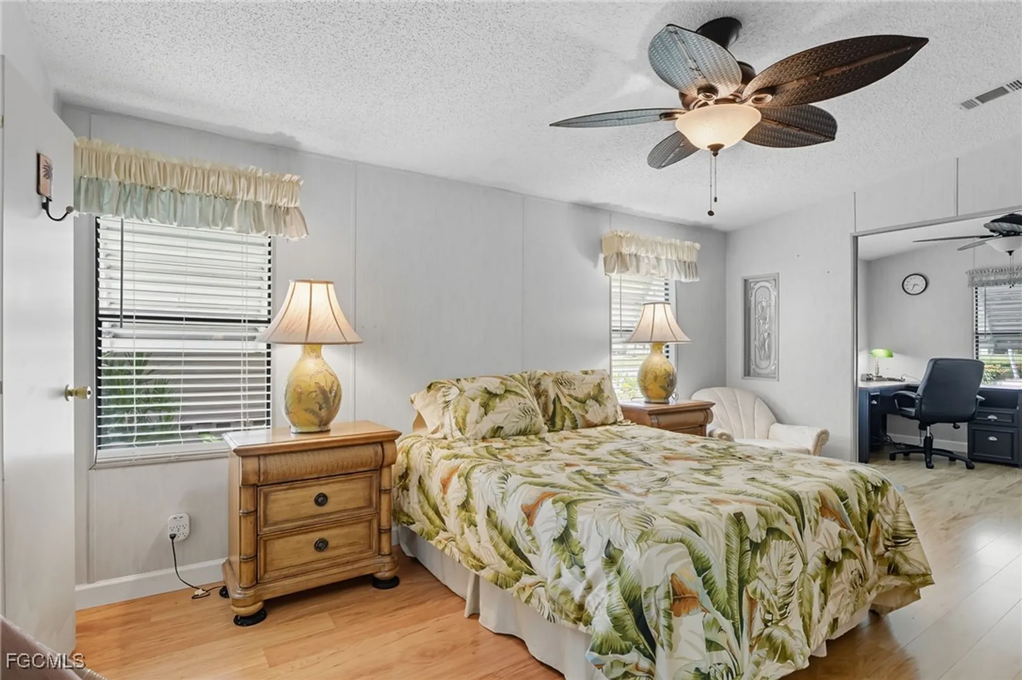 Property Slideshow image 21 of 36 | 14527 paul revere loop, North Fort Myers, FL, 33917