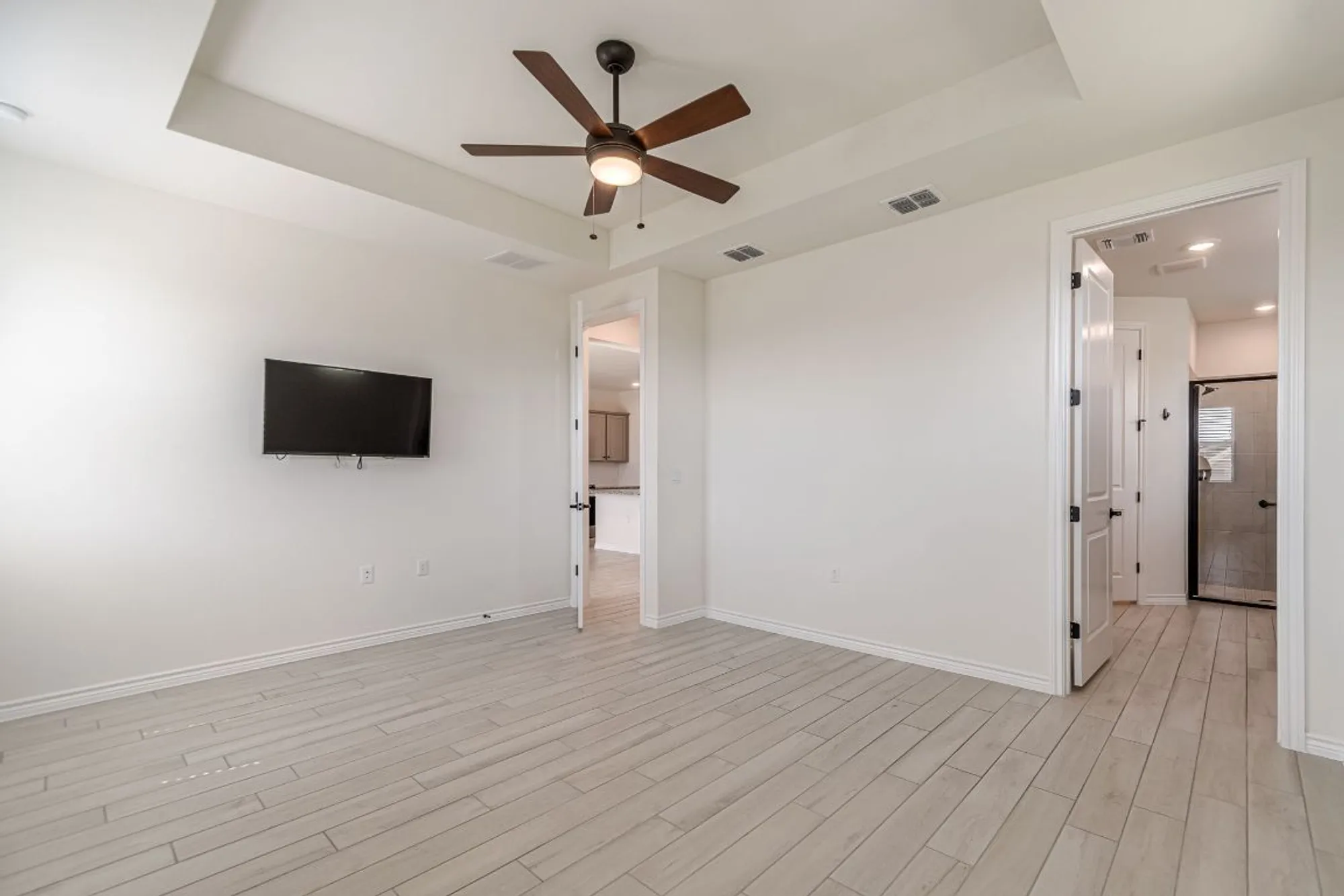 Property Slideshow image 18 of 37 | 121 charming redbud ln # 168, San Marcos, TX, 78666