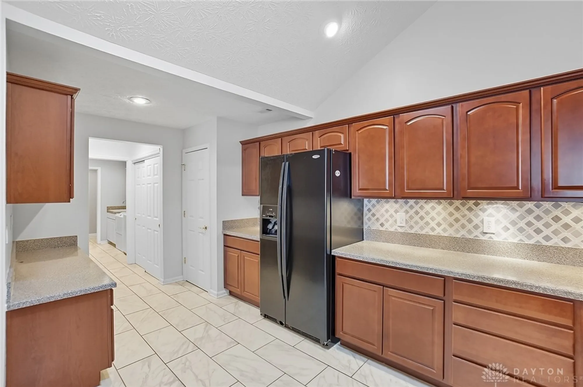 Property Slideshow image 15 of 41 | 3392 greenburn rd, Beavercreek, OH, 45434