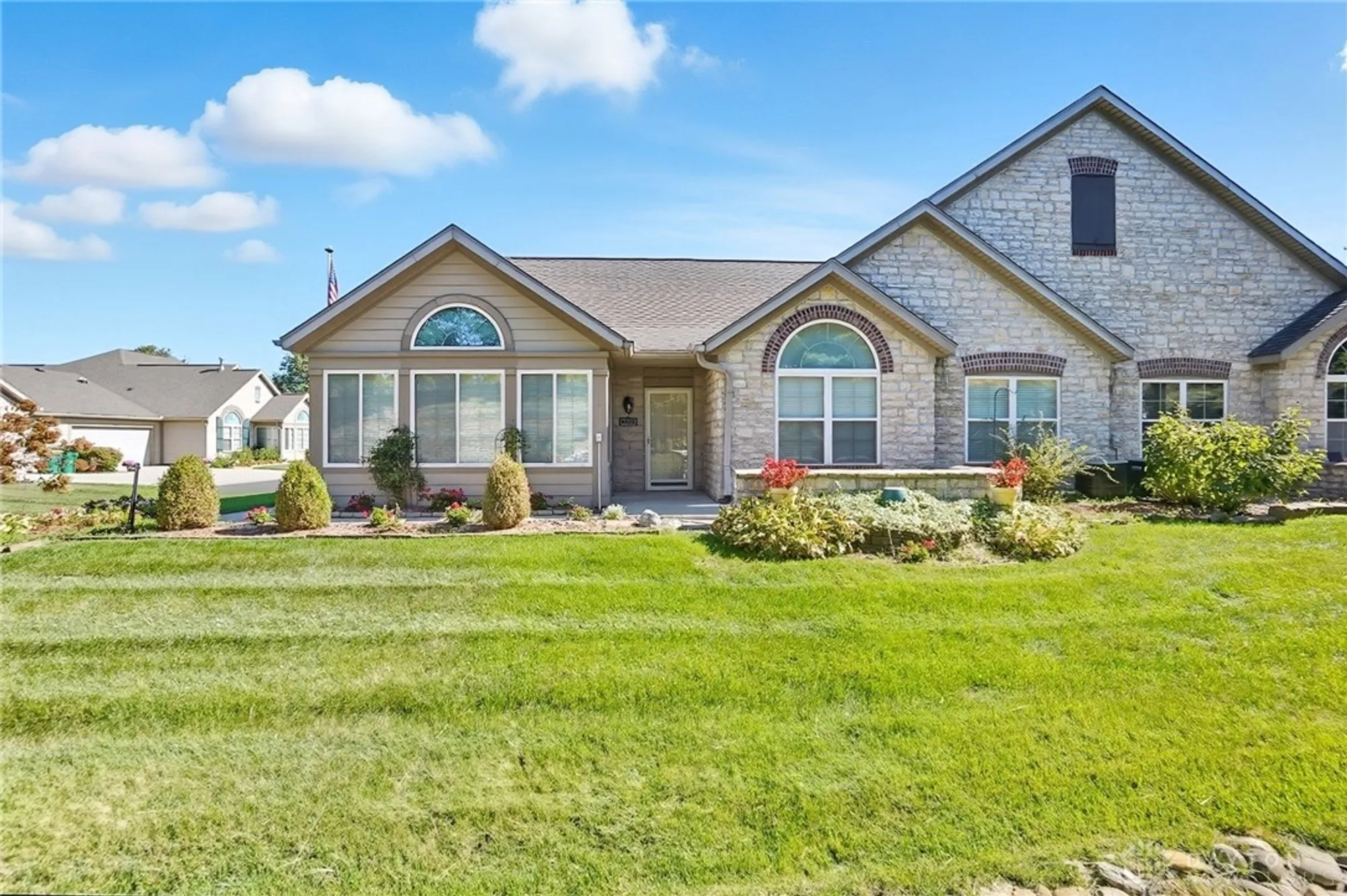 Property Slideshow image 1 of 41 | 3392 greenburn rd, Beavercreek, OH, 45434