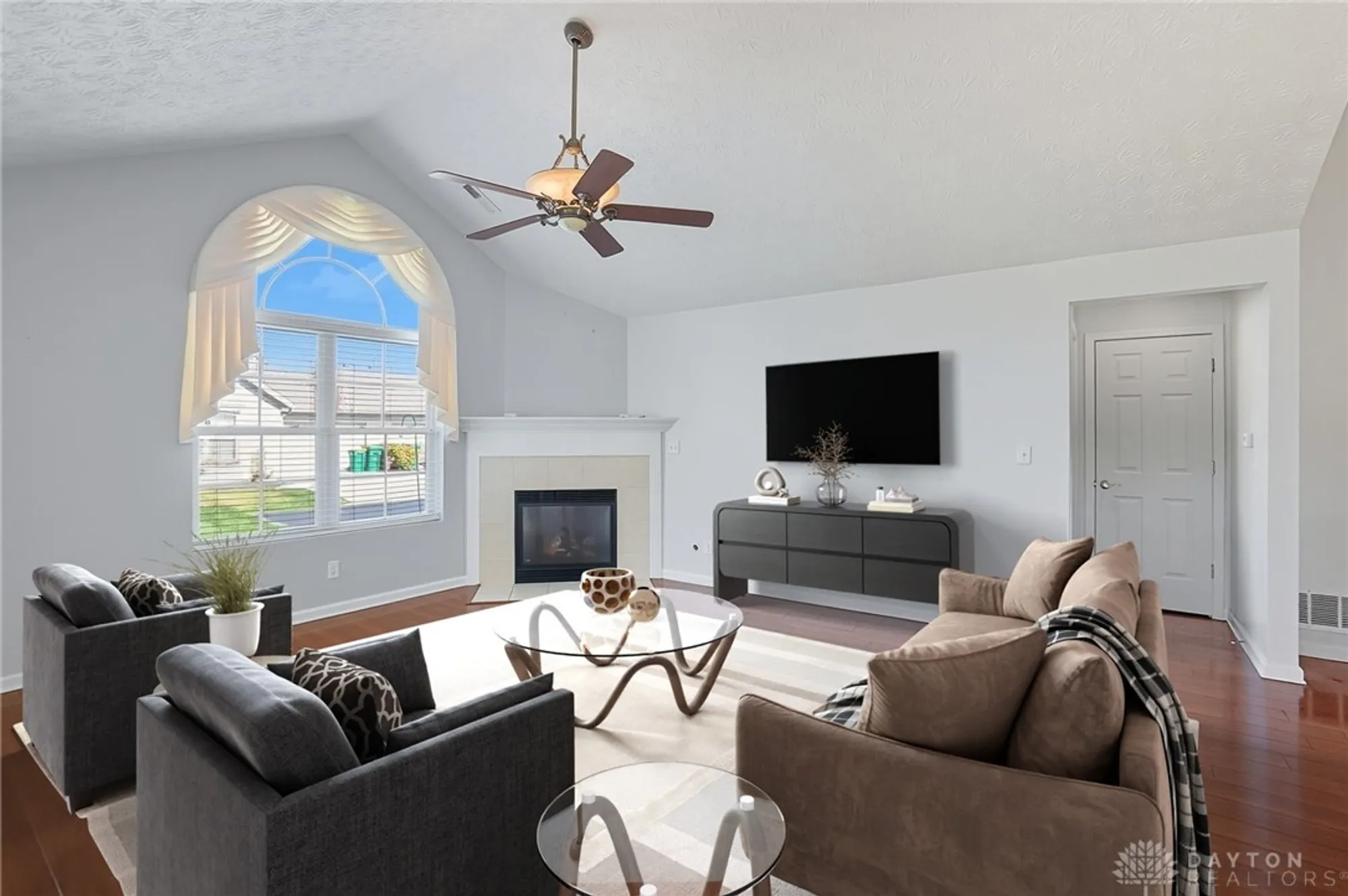 Property Slideshow image 10 of 41 | 3392 greenburn rd, Beavercreek, OH, 45434