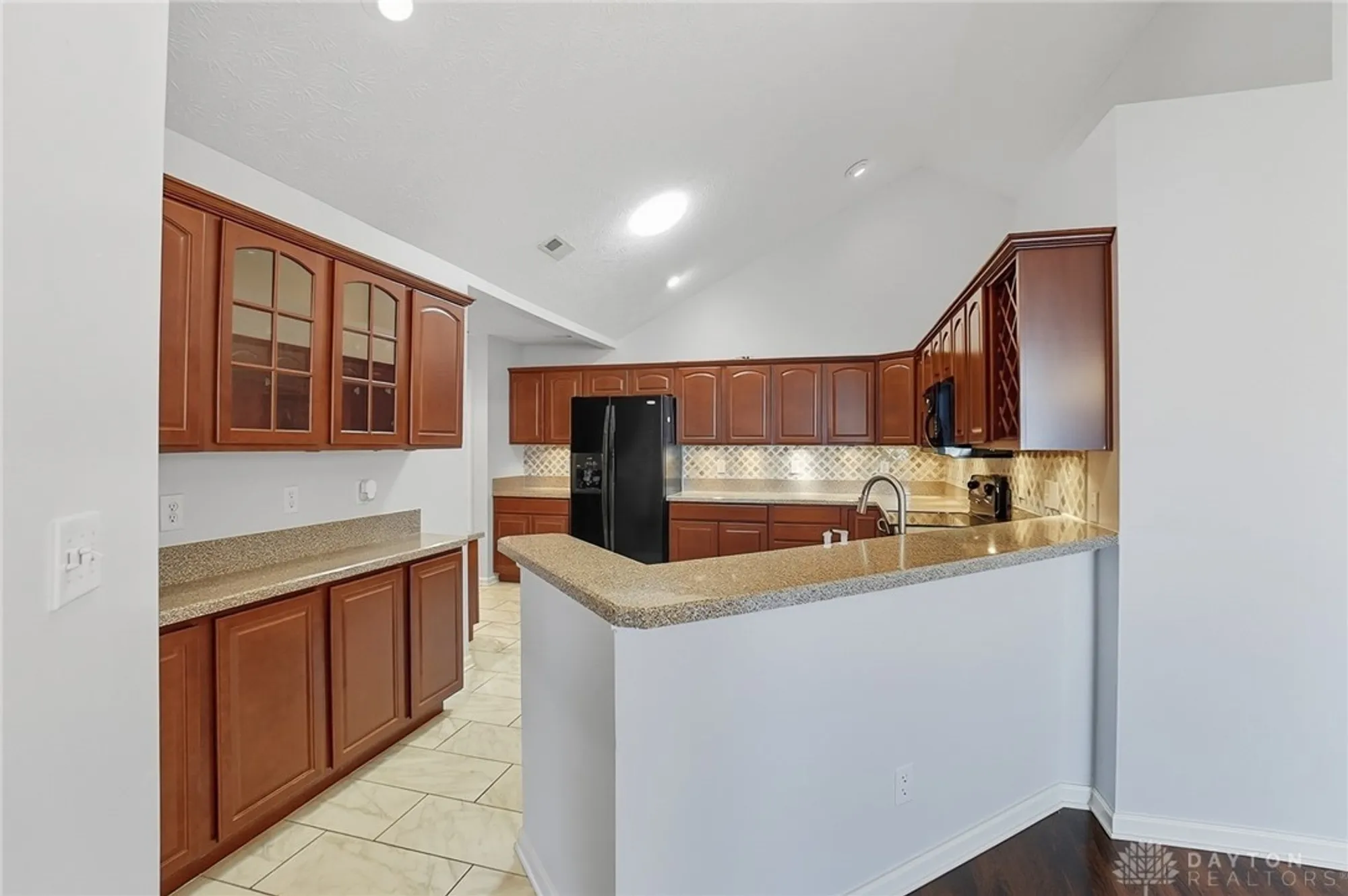 Property Slideshow image 13 of 41 | 3392 greenburn rd, Beavercreek, OH, 45434