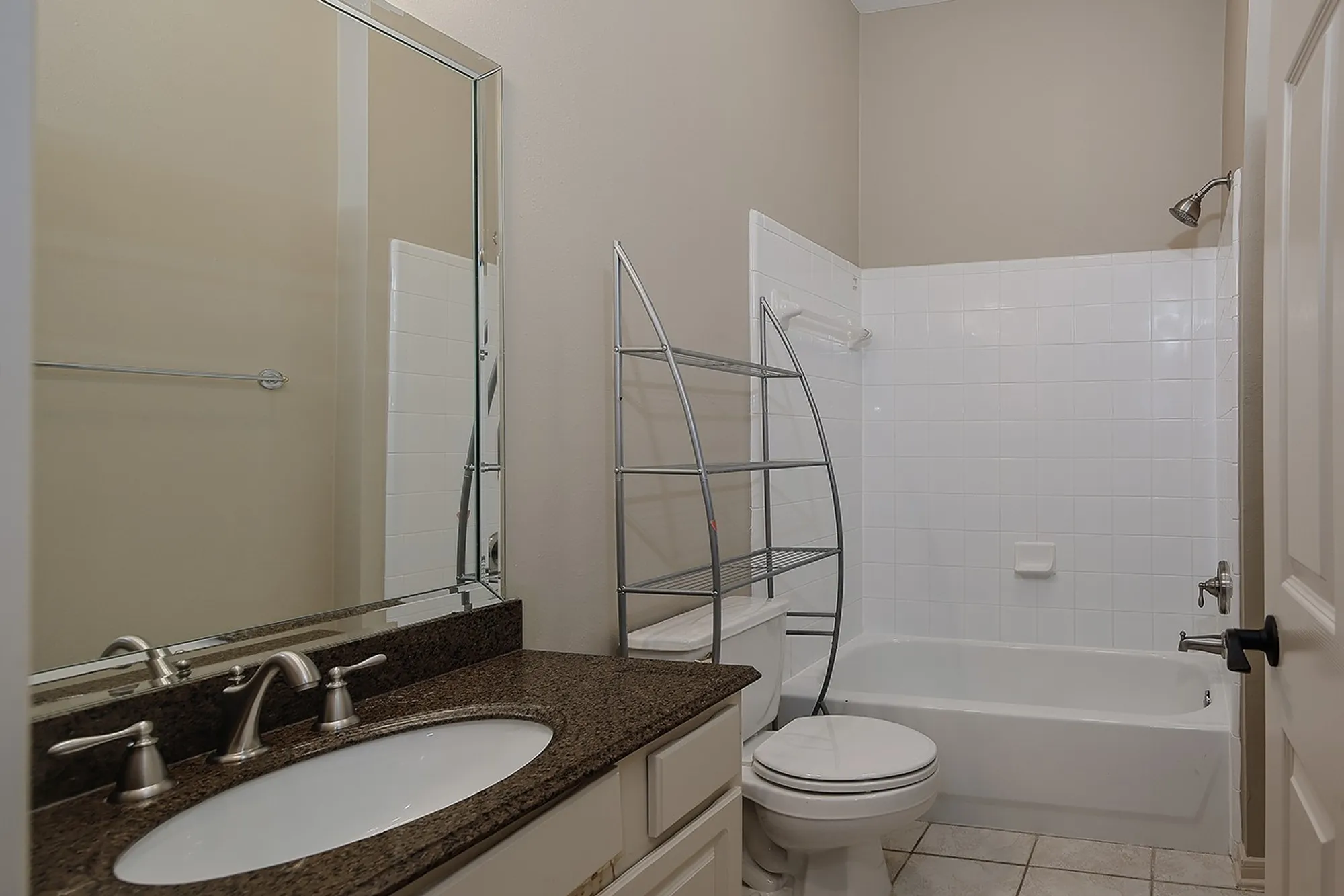 Property Slideshow image 17 of 28 | 43 wilmington way, The Woodlands, TX, 77384