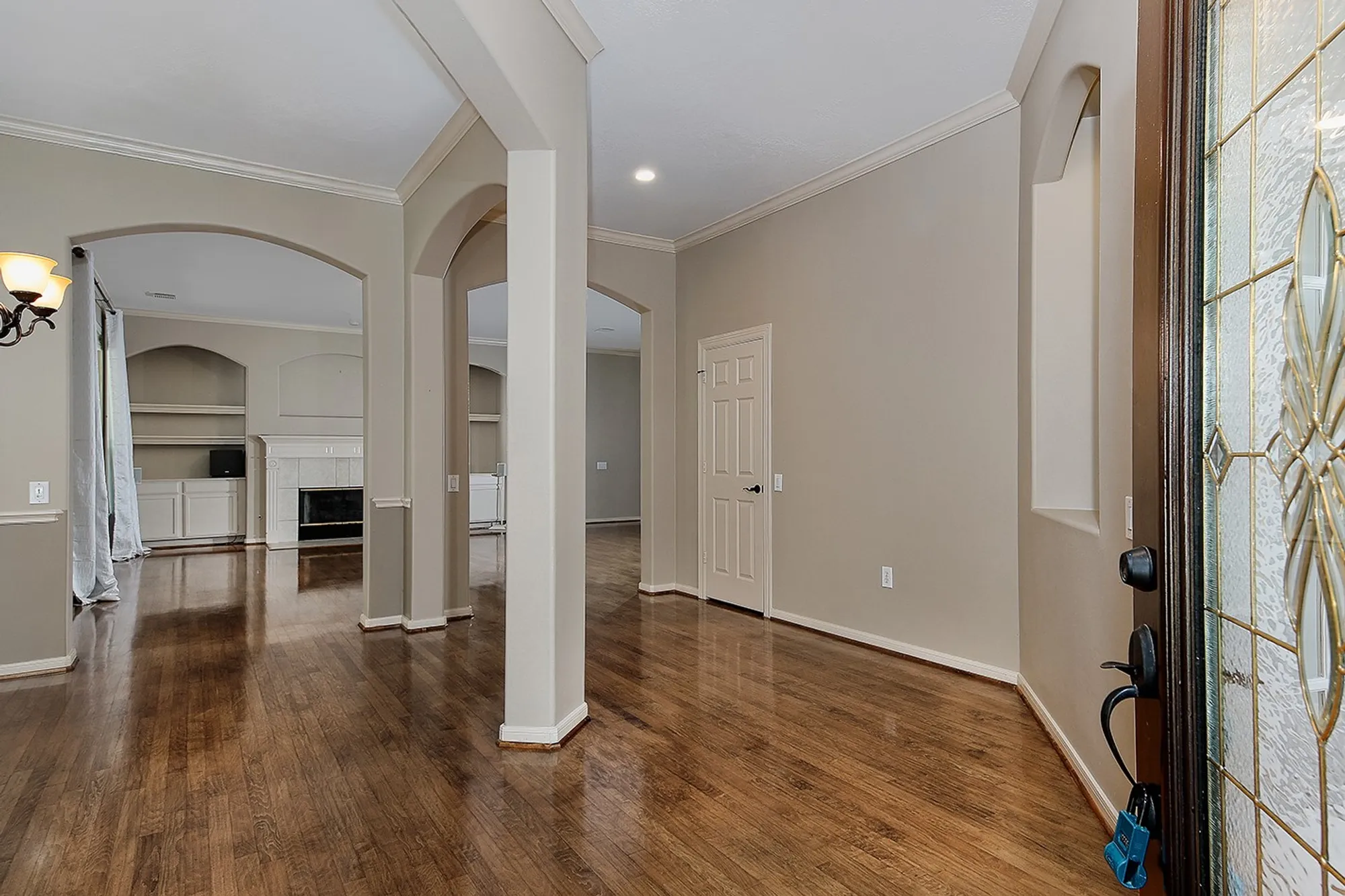 Property Slideshow image 8 of 28 | 43 wilmington way, The Woodlands, TX, 77384