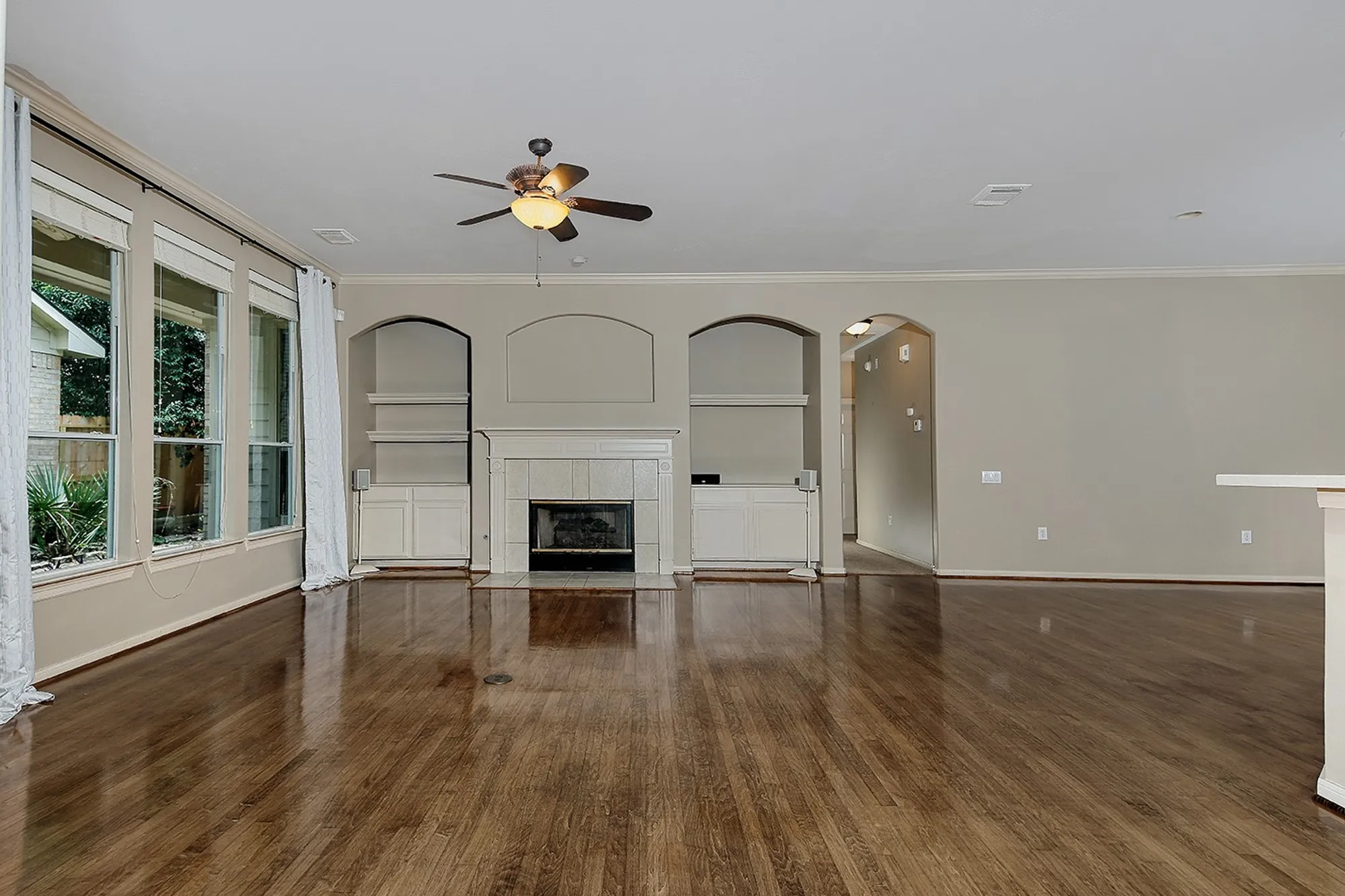 Property Slideshow image 9 of 28 | 43 wilmington way, The Woodlands, TX, 77384