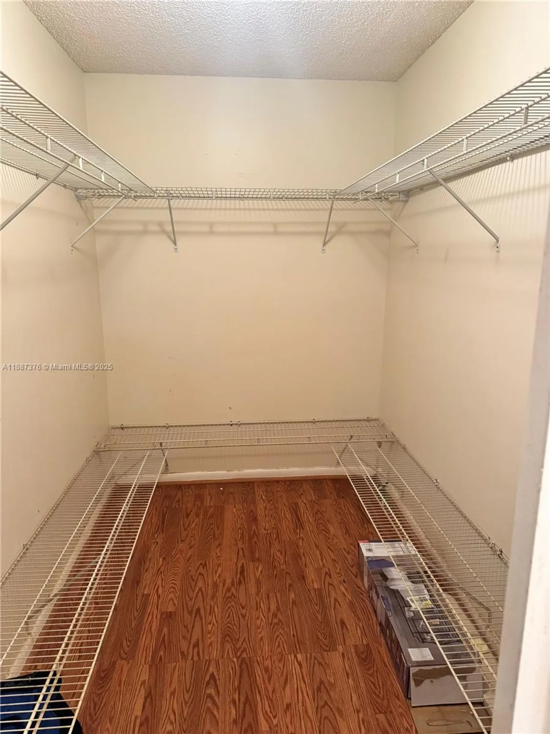 Property Slideshow image 10 of 17 | 4960 e sabal palm blvd apt 203, Tamarac, FL, 33319