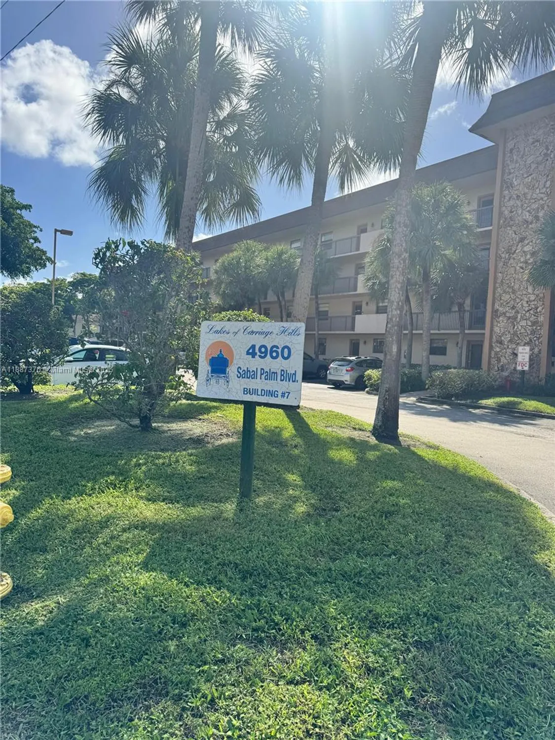 Property Slideshow image 2 of 17 | 4960 e sabal palm blvd apt 203, Tamarac, FL, 33319
