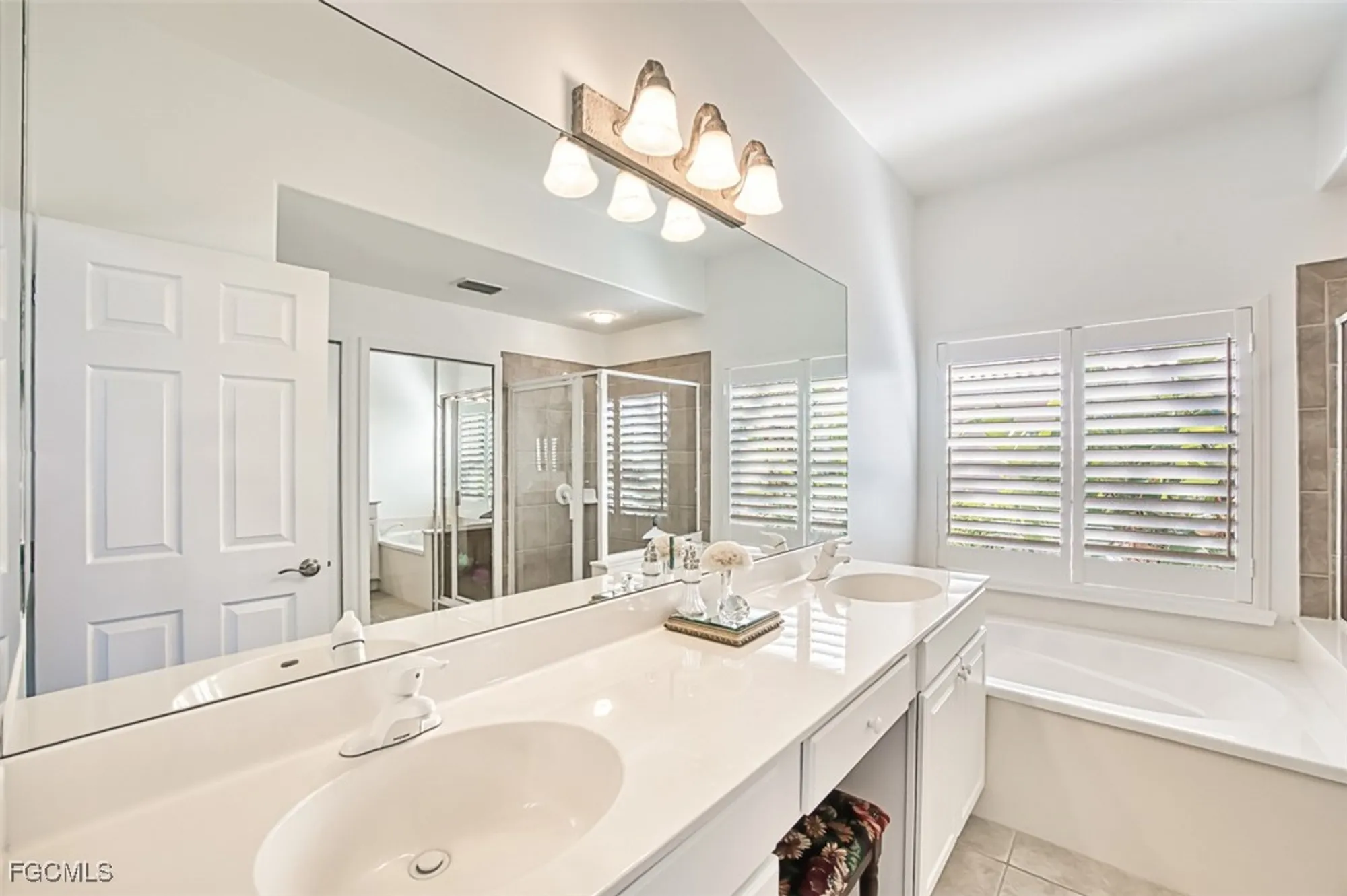 Property Slideshow image 28 of 50 | 9143 shadow glen way, Fort Myers, FL, 33913