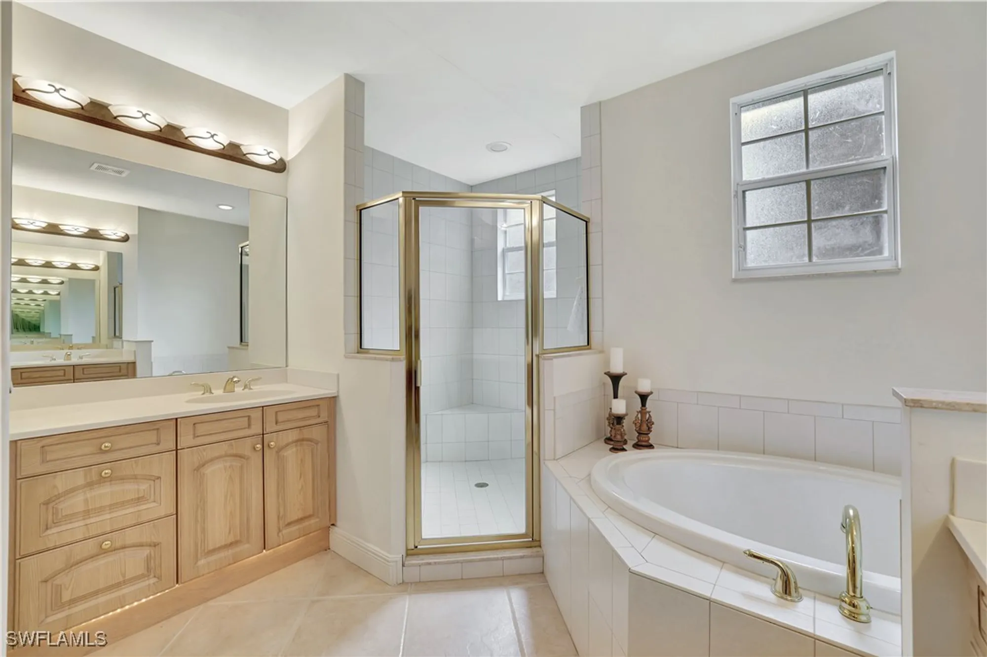 Property Slideshow image 7 of 24 | 721 regency reserve cir 5701, Naples, FL, 34119