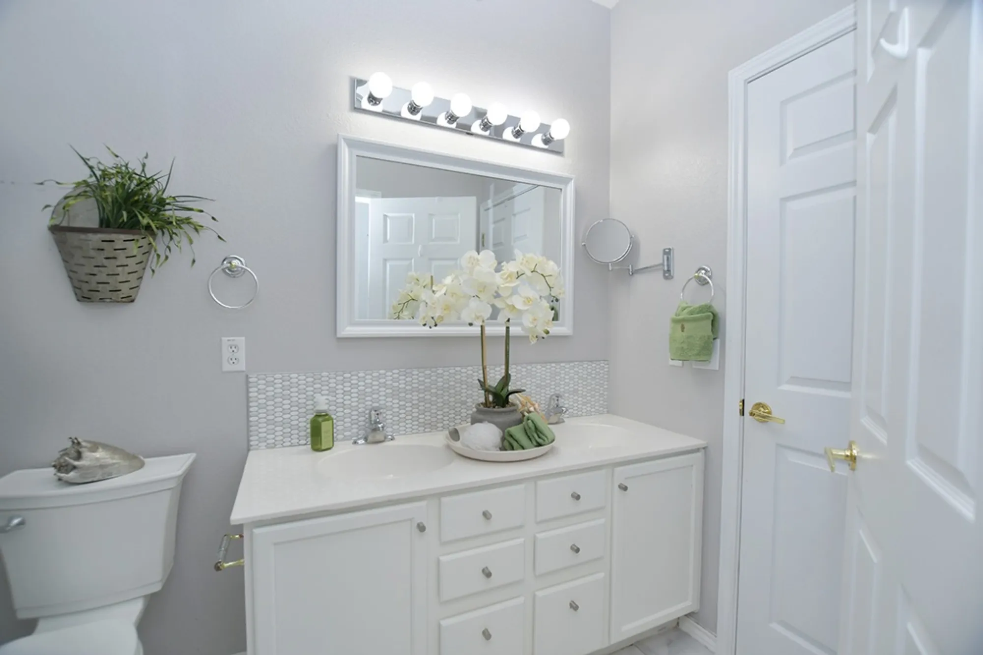 Property Slideshow image 20 of 27 | 143 dickens cir, Georgetown, TX, 78633