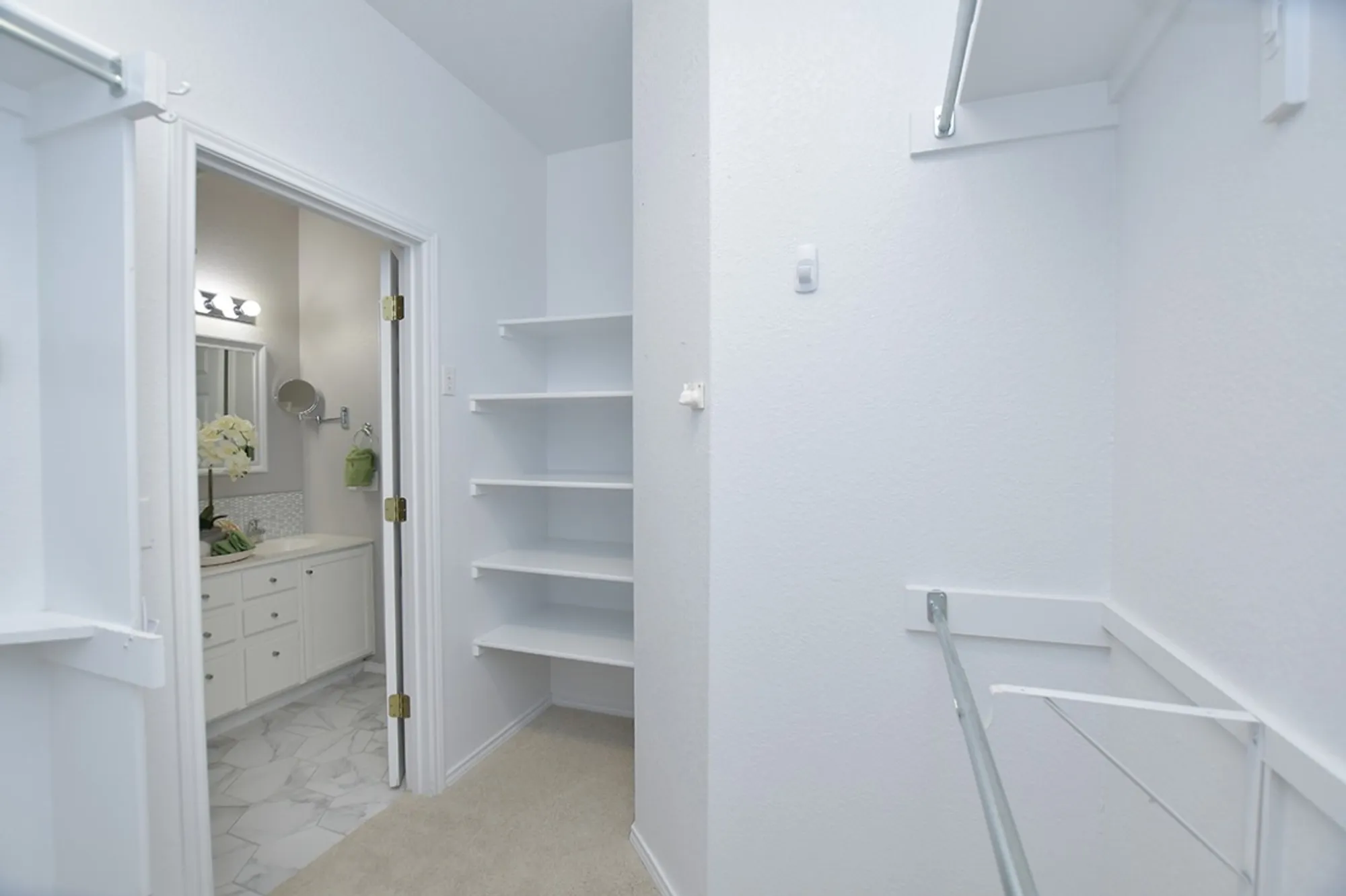 Property Slideshow image 22 of 27 | 143 dickens cir, Georgetown, TX, 78633