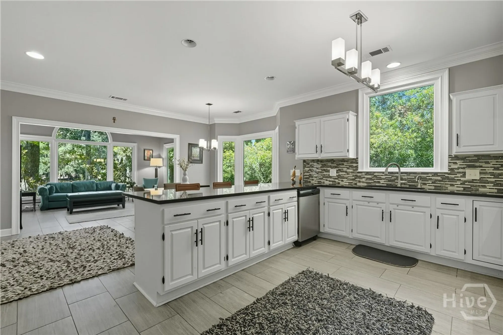 Property Slideshow image 15 of 47 | 1 seawatch dr, Savannah, GA, 31411