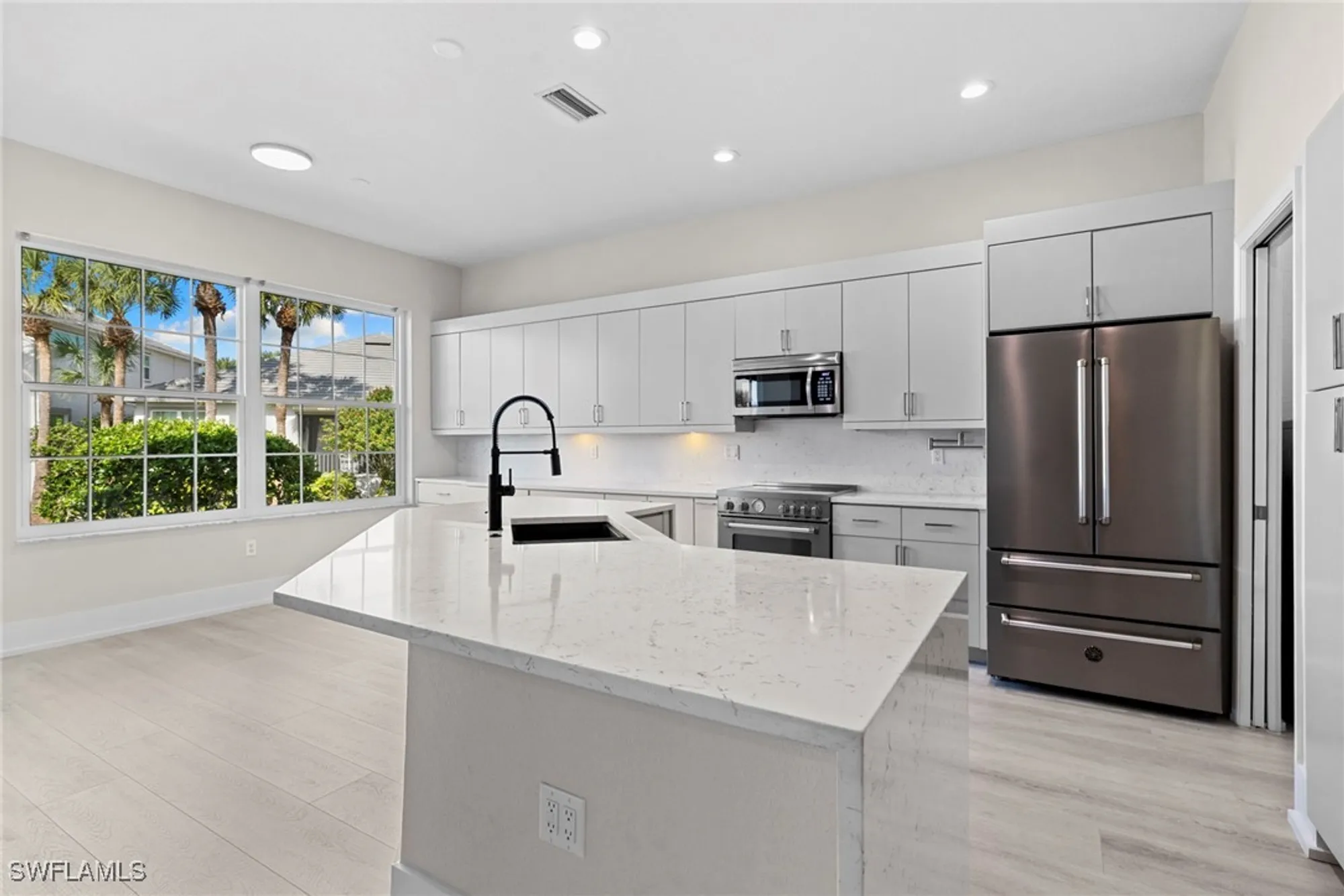 Property Slideshow image 3 of 32 | 27025 shell ridge cir, Bonita Springs, FL, 34134