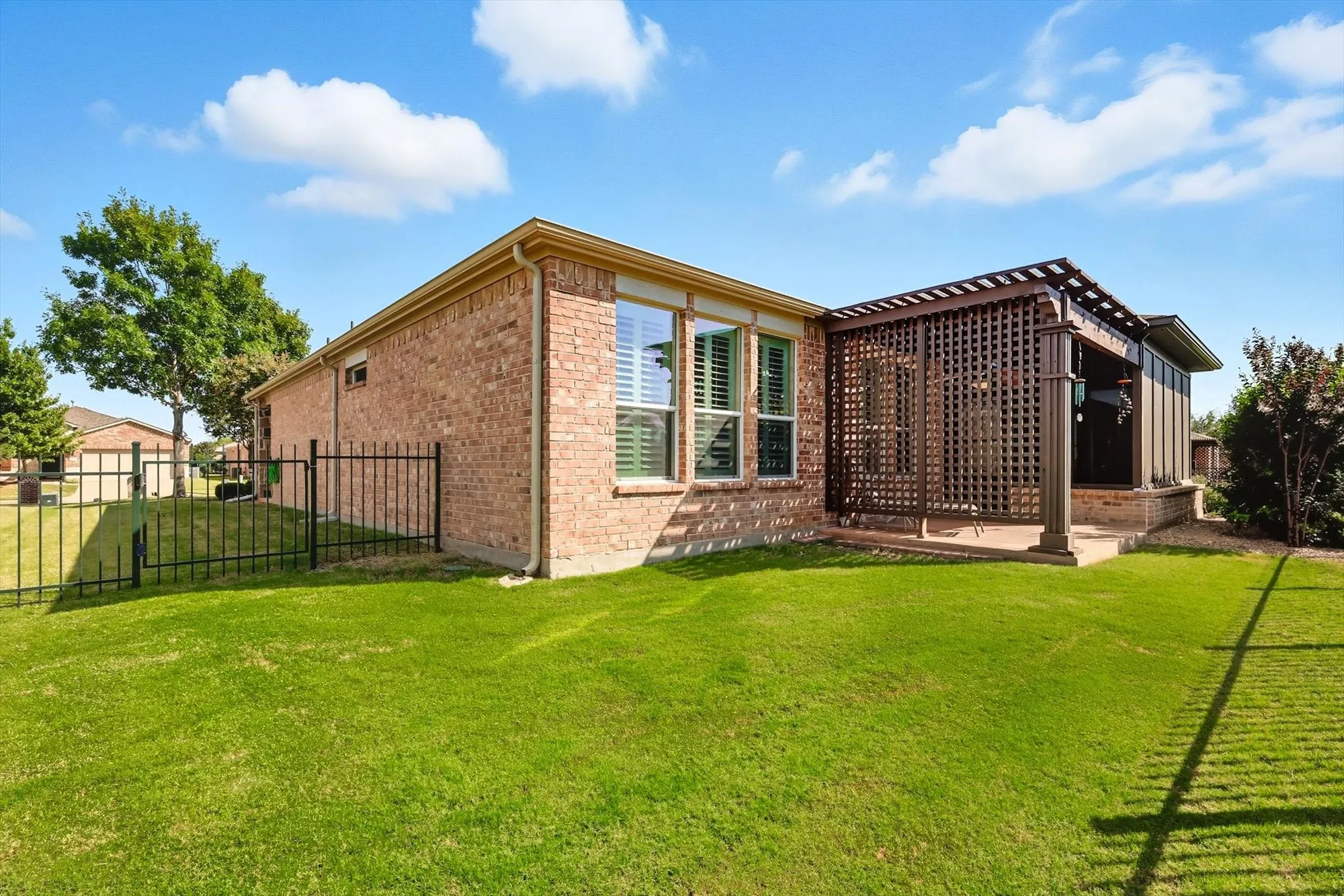 Property Slideshow image 25 of 40 | 7359 trull brook ln, Frisco, TX, 75036