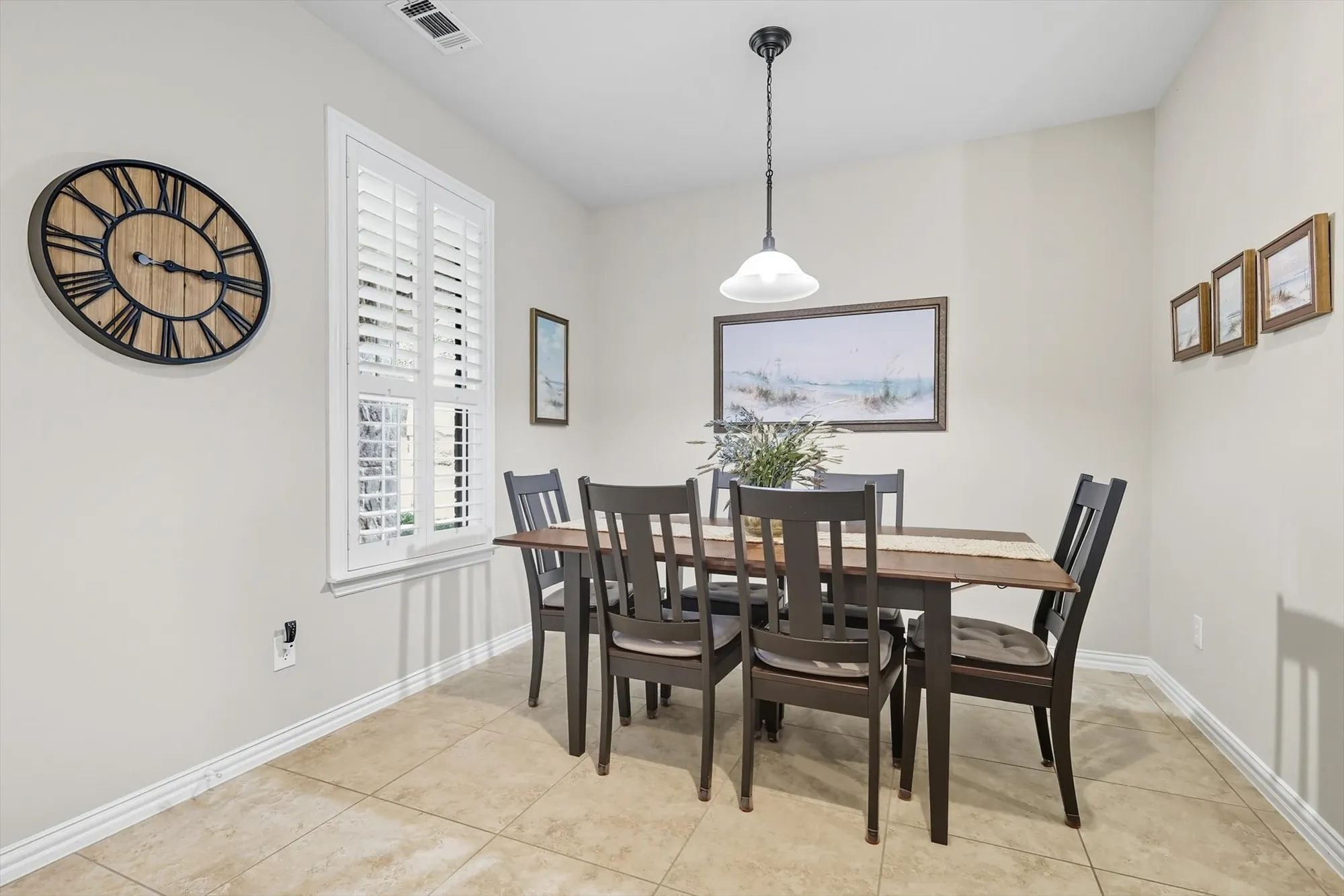 Property Slideshow image 9 of 40 | 7359 trull brook ln, Frisco, TX, 75036