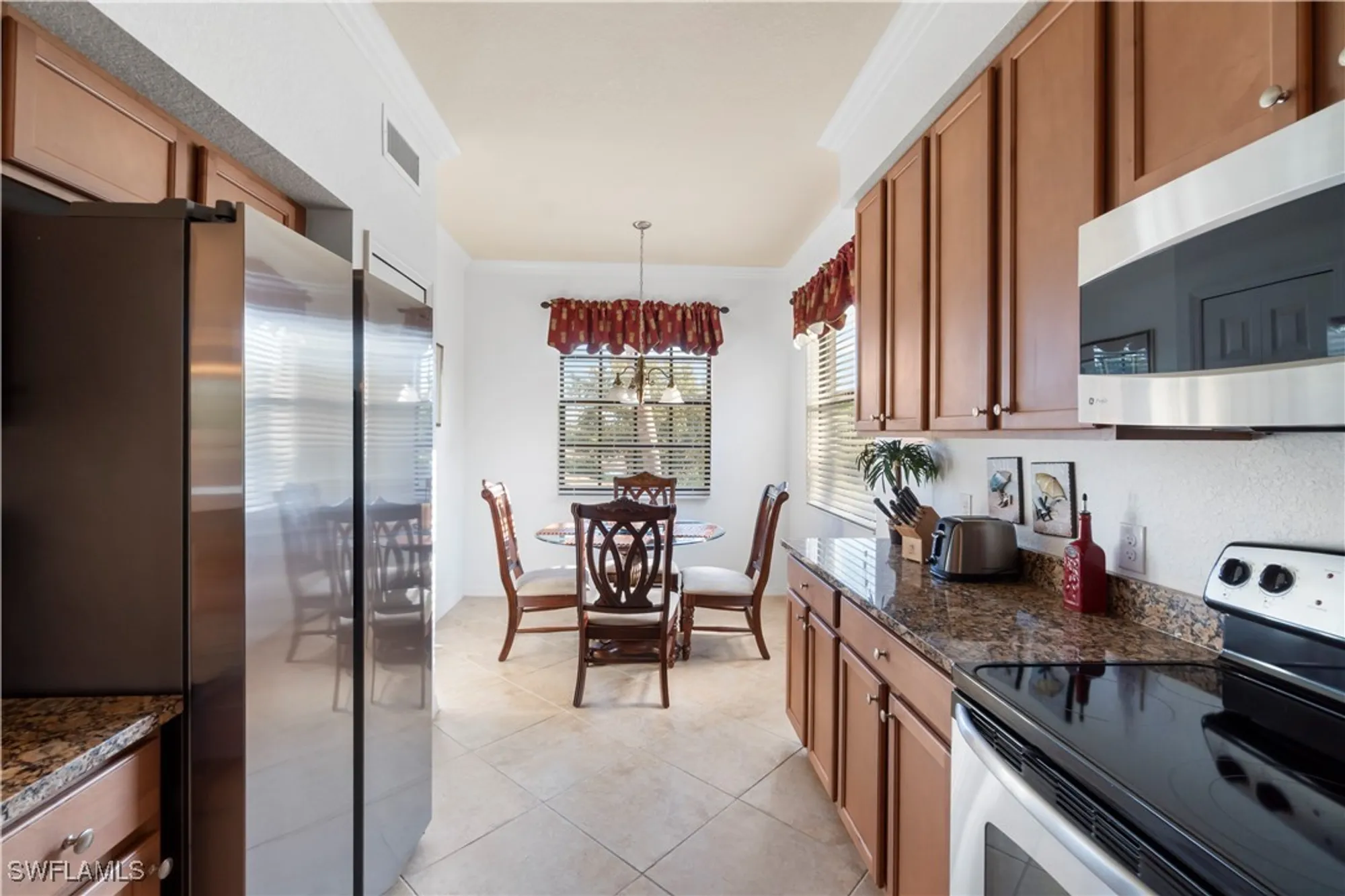 Property Slideshow image 4 of 38 | 9715 acqua ct 121, Naples, FL, 34113