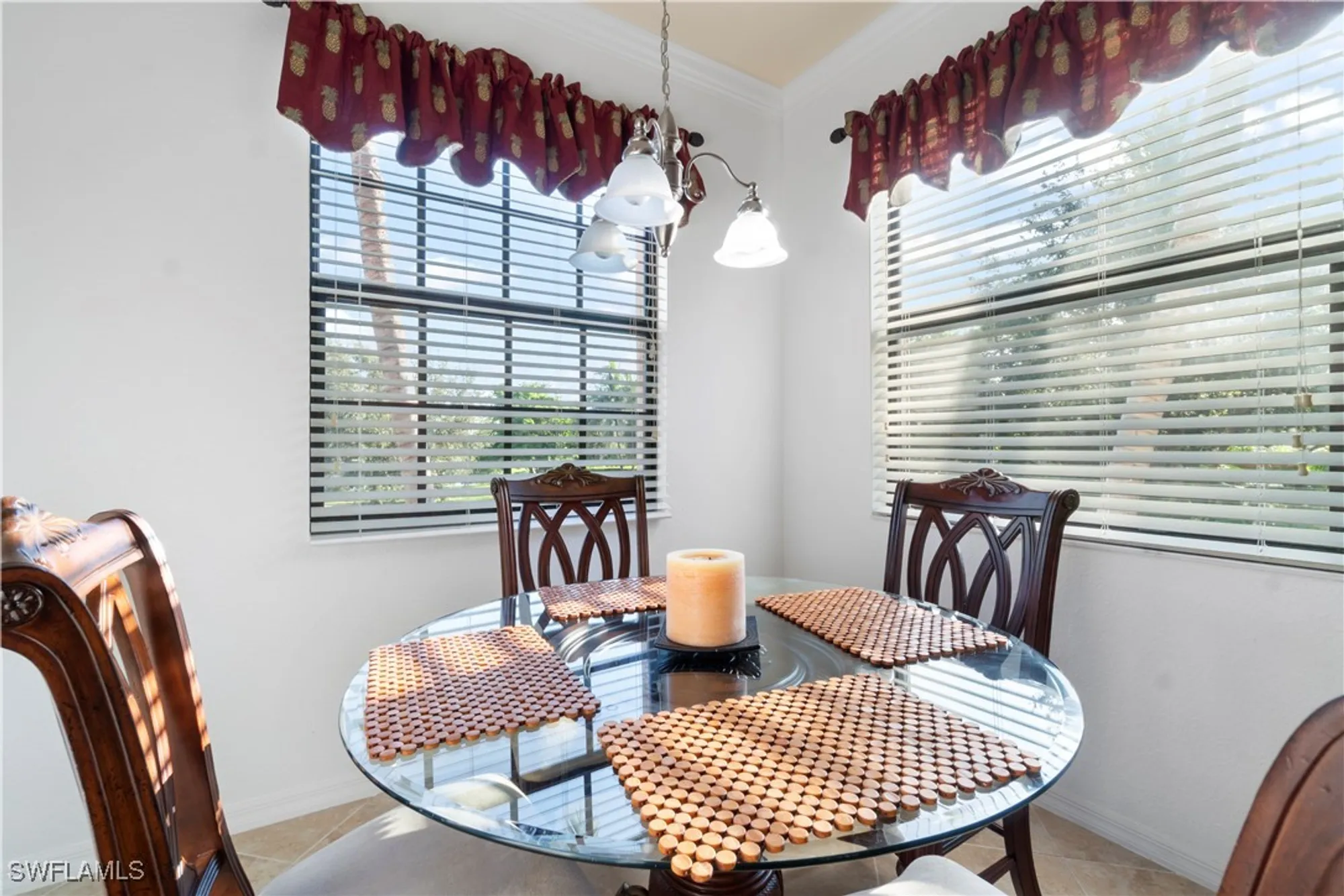 Property Slideshow image 5 of 38 | 9715 acqua ct 121, Naples, FL, 34113