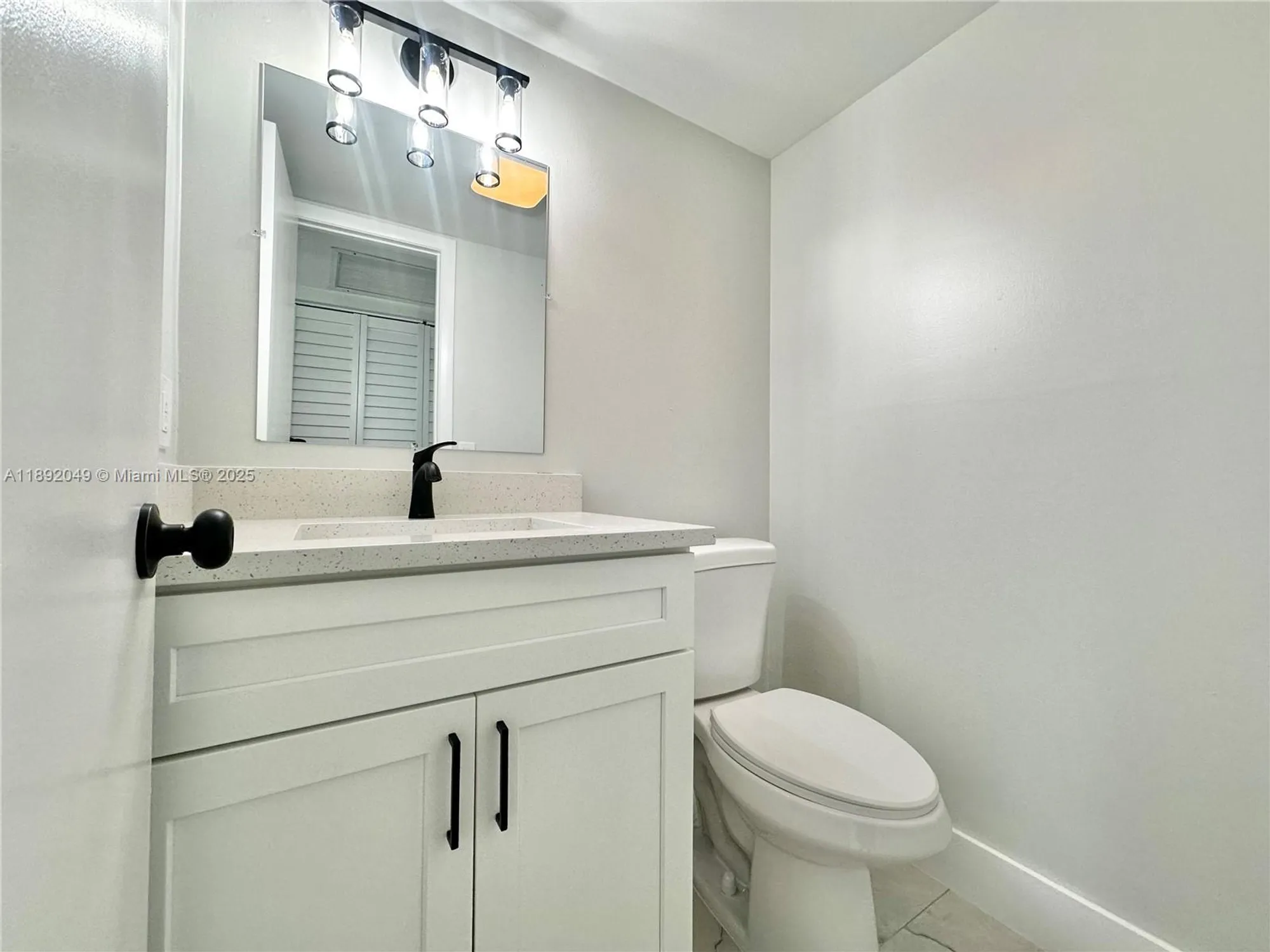 Property Slideshow image 6 of 39 | 213 oakridge n # 213, Deerfield Beach, FL, 33442