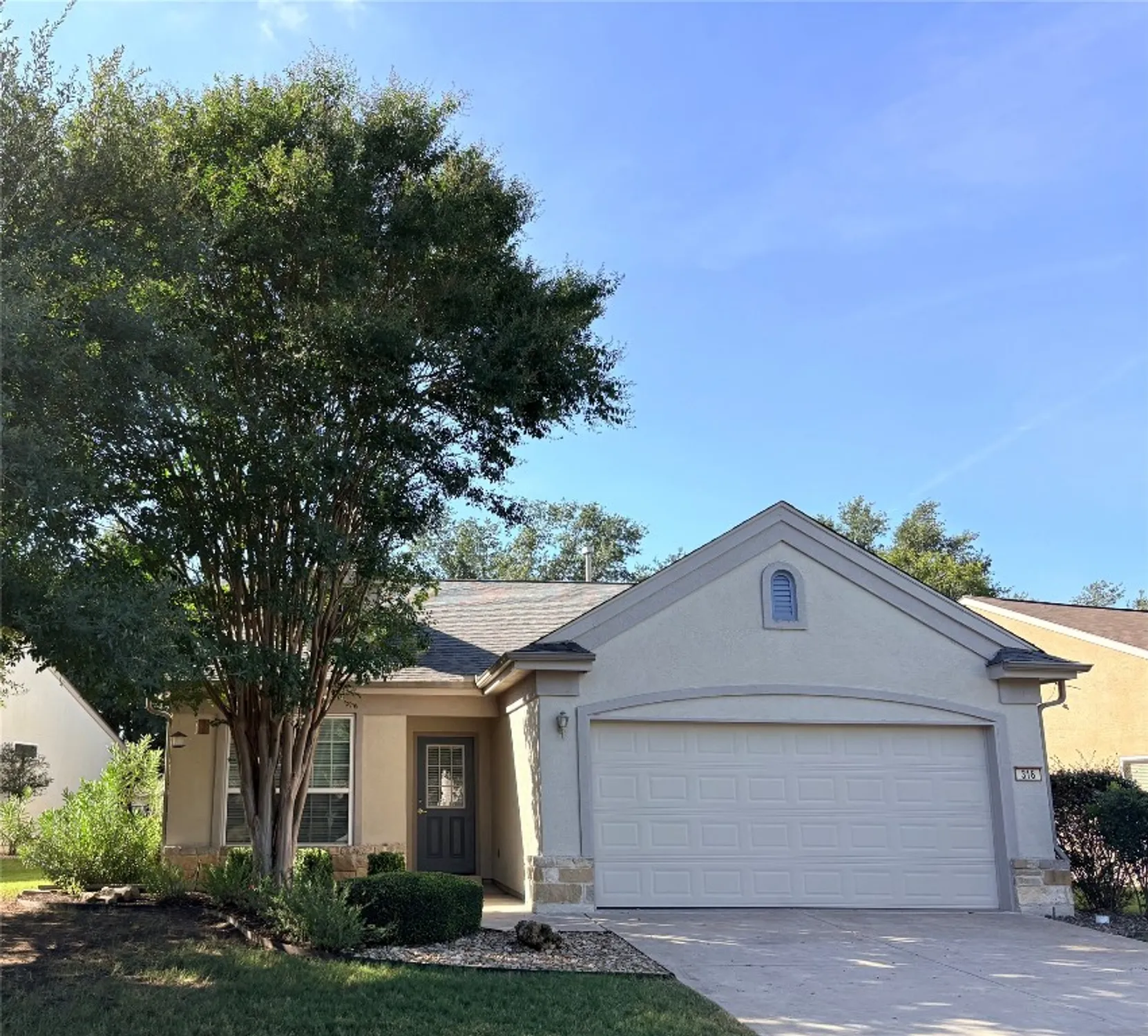 Property Slideshow image 1 of 29 | 318 crockett loop, Georgetown, TX, 78633