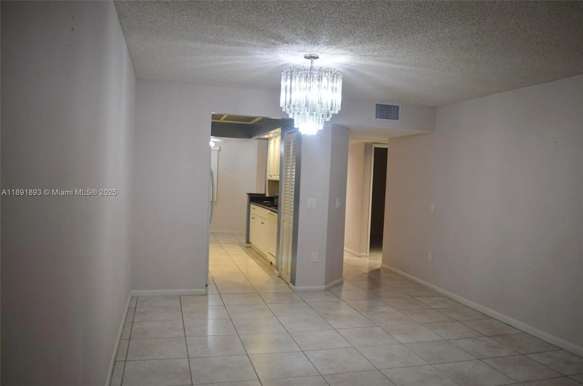 Property Slideshow image 10 of 27 | 800 sw 142nd ave apt 104n, Pembroke Pines, FL, 33027