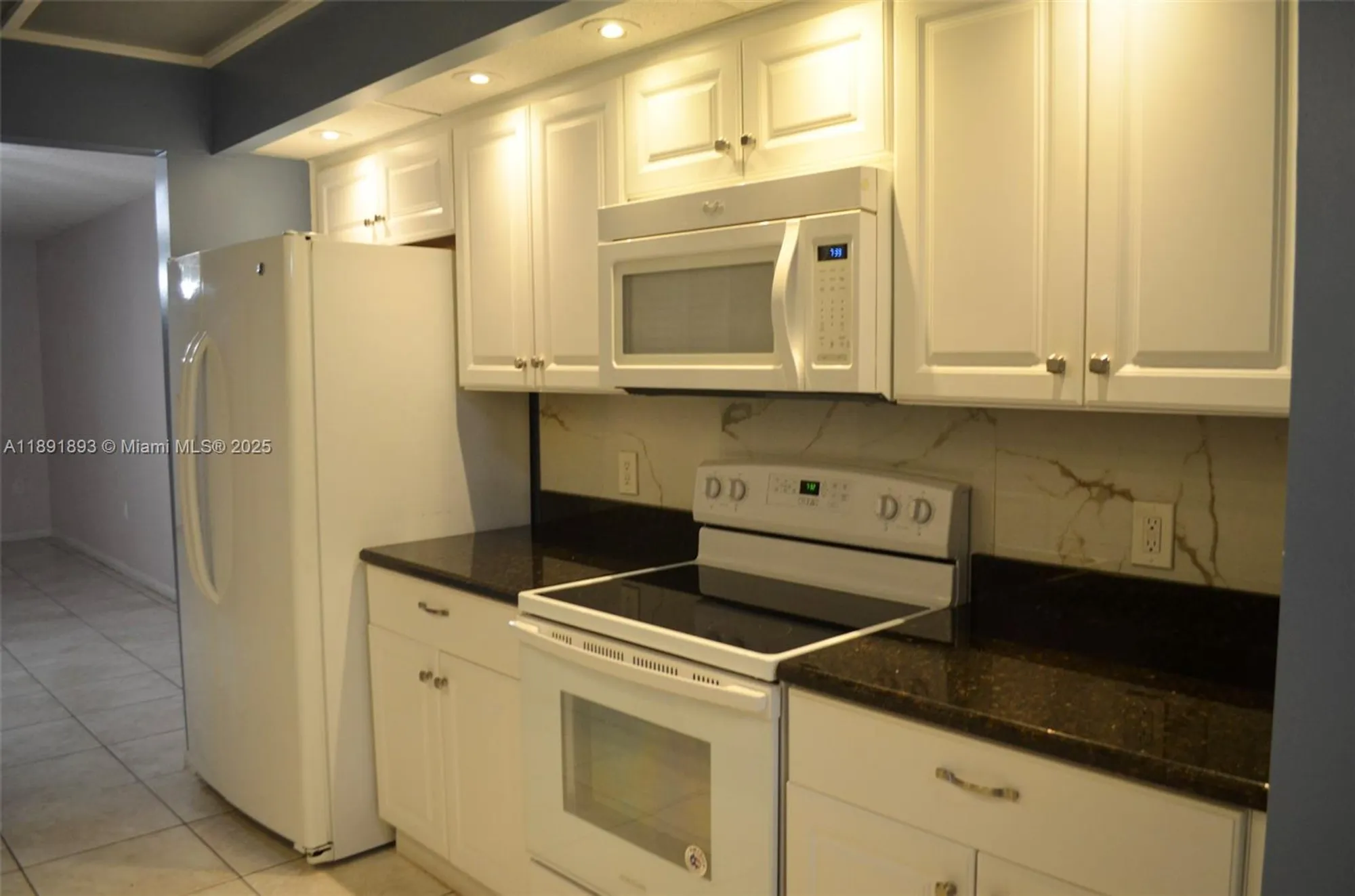 Property Slideshow image 13 of 27 | 800 sw 142nd ave apt 104n, Pembroke Pines, FL, 33027