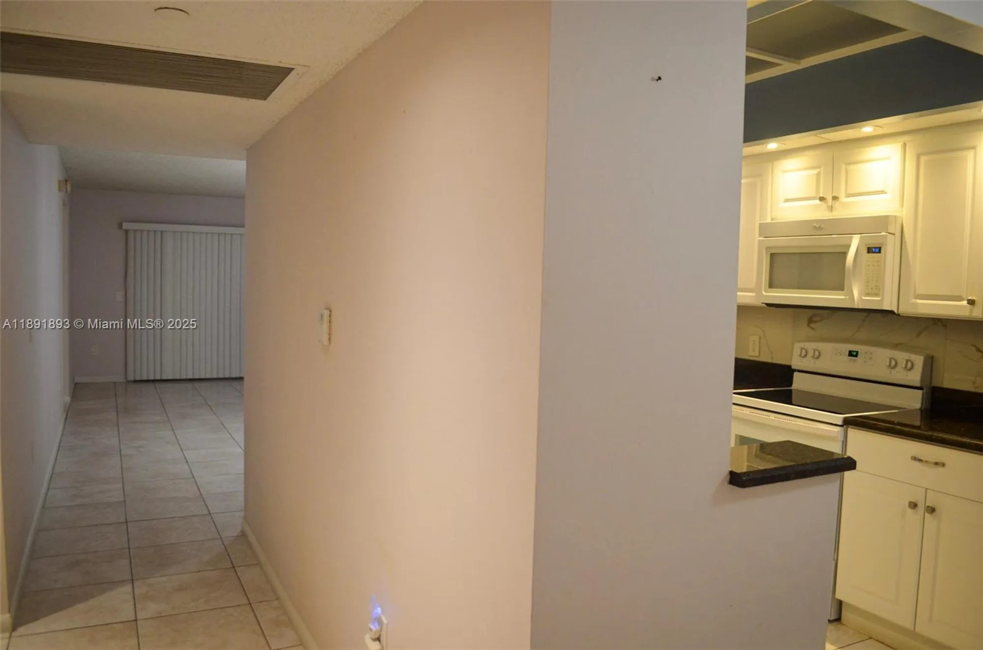 Property Slideshow image 26 of 27 | 800 sw 142nd ave apt 104n, Pembroke Pines, FL, 33027