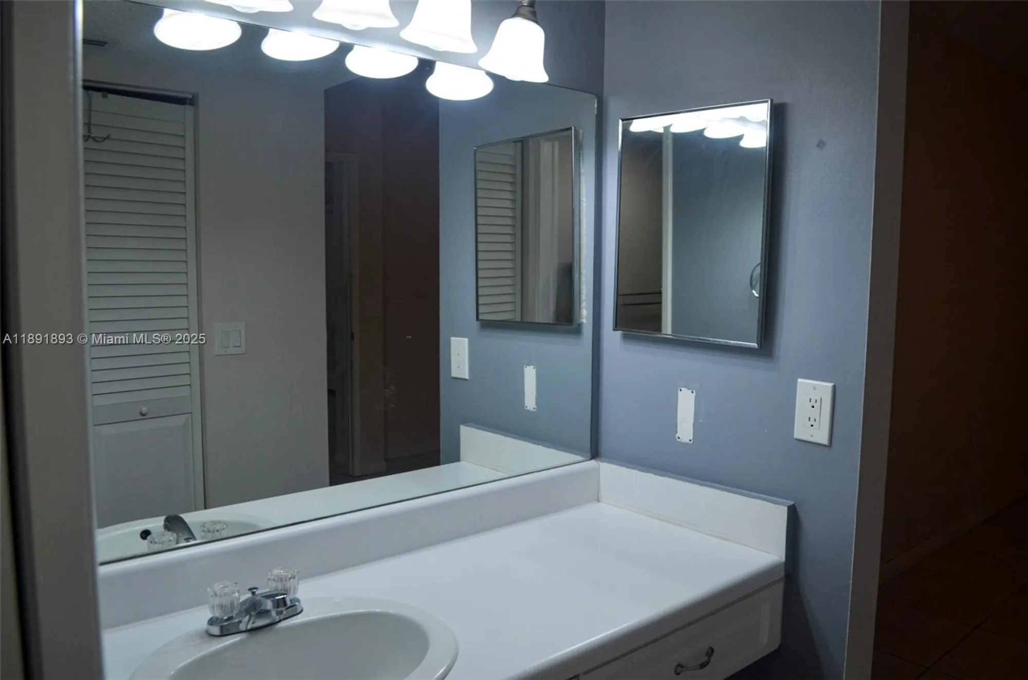 Property Slideshow image 22 of 27 | 800 sw 142nd ave apt 104n, Pembroke Pines, FL, 33027