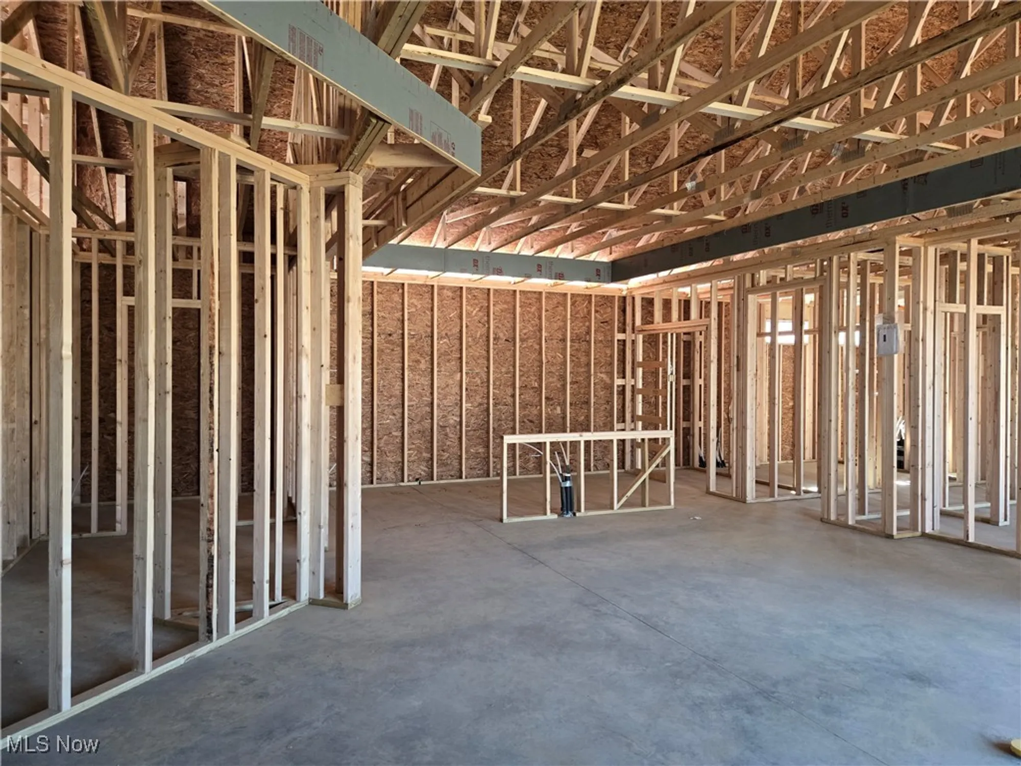 Property Slideshow image 6 of 12 | 4328 evergreen ct # 52, North Canton, OH, 44720