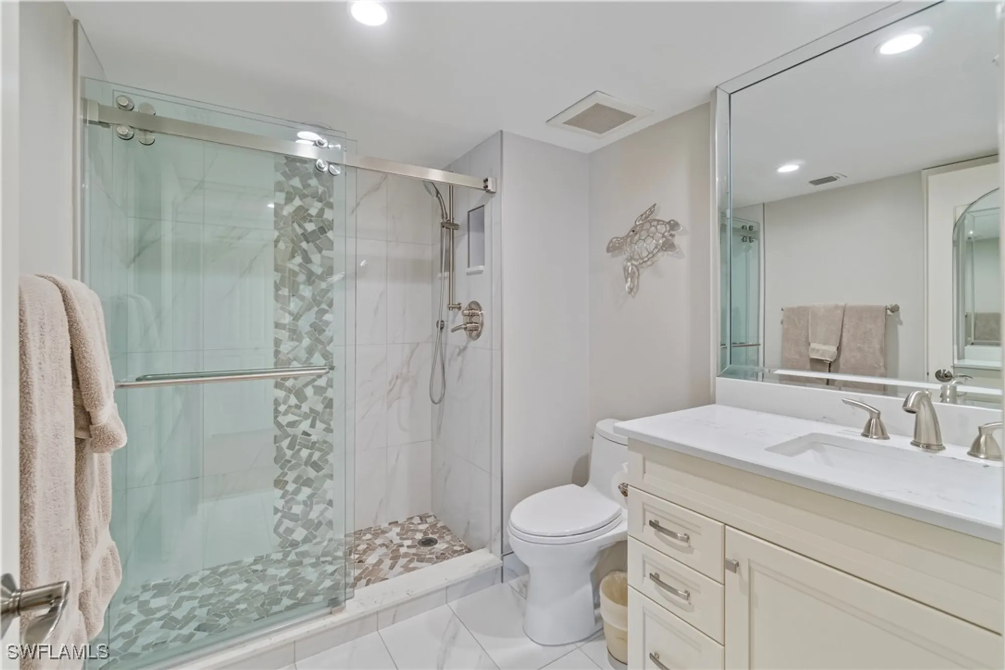 Property Slideshow image 20 of 50 | 3399 gulf shore blvd n ph-south, Naples, FL, 34103