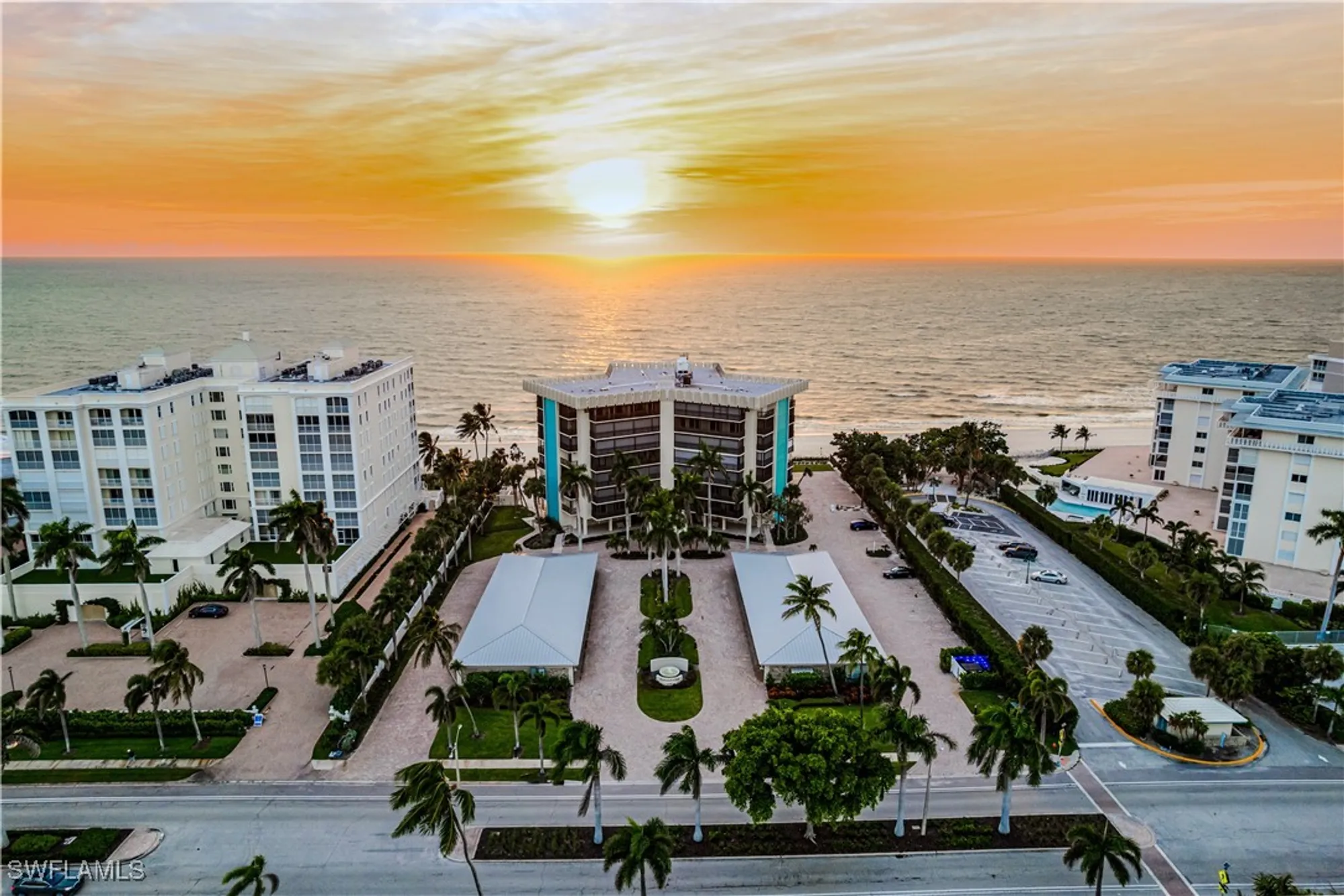 Property Slideshow image 31 of 50 | 3399 gulf shore blvd n ph-south, Naples, FL, 34103