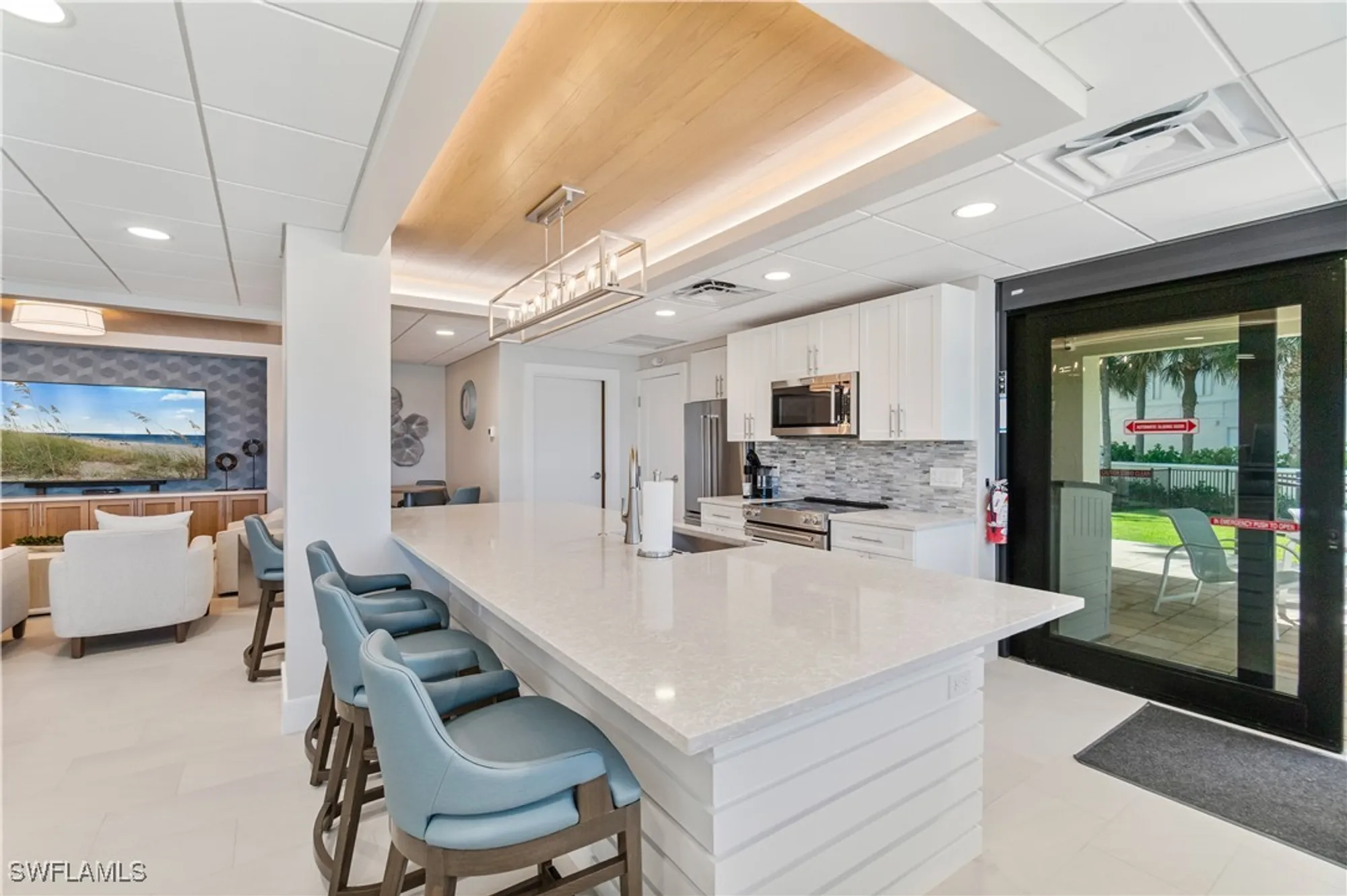 Property Slideshow image 46 of 50 | 3399 gulf shore blvd n ph-south, Naples, FL, 34103