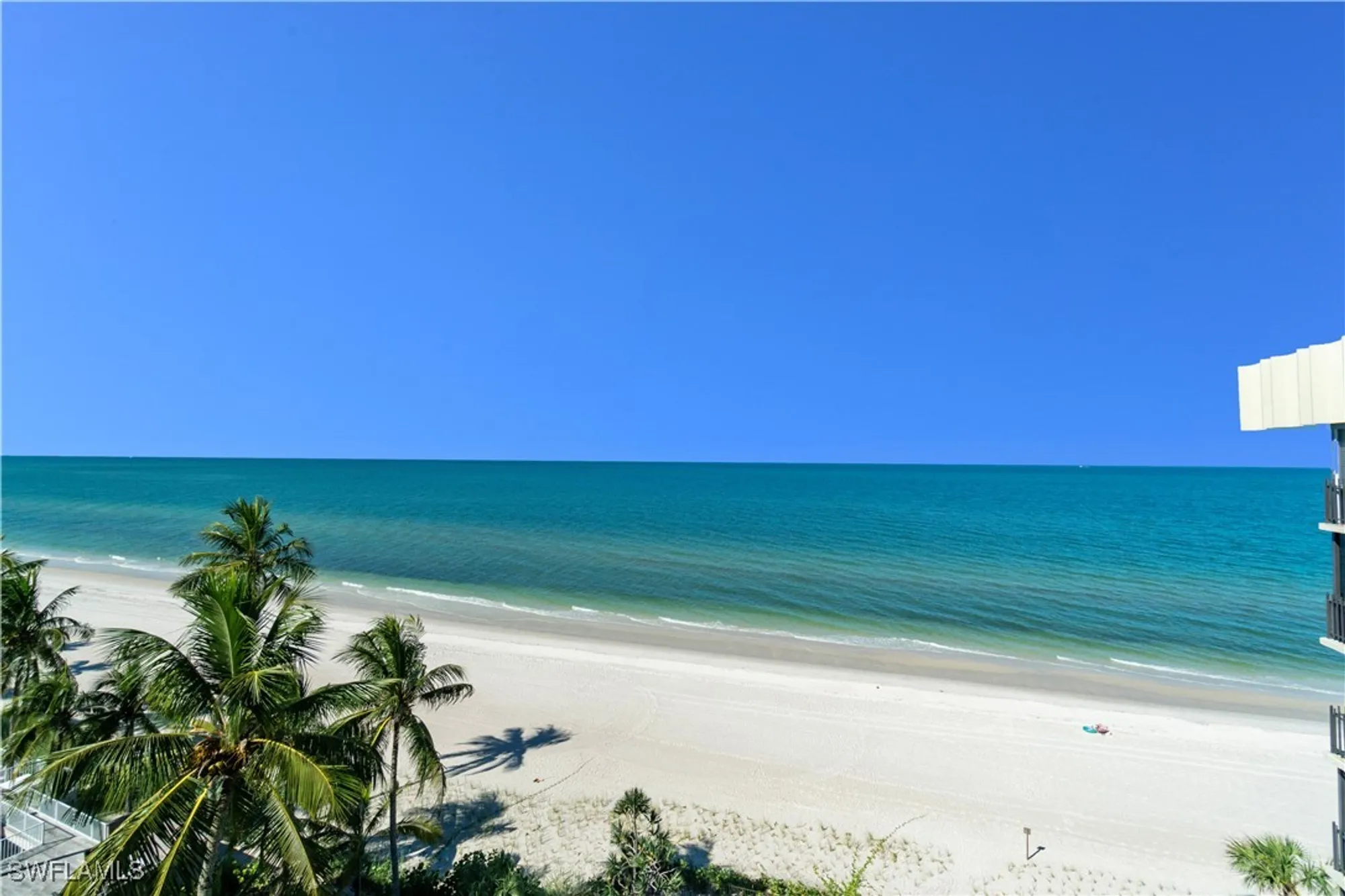 Property Slideshow image 6 of 50 | 3399 gulf shore blvd n ph-south, Naples, FL, 34103