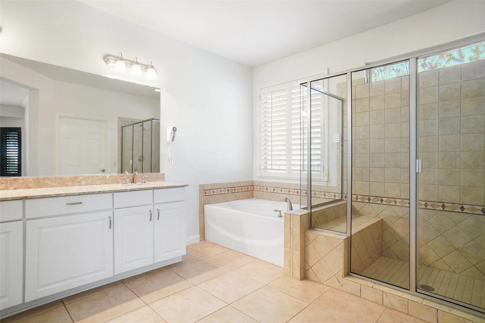 Property Slideshow image 18 of 26 | 11908 clemson dr, Denton, TX, 76207