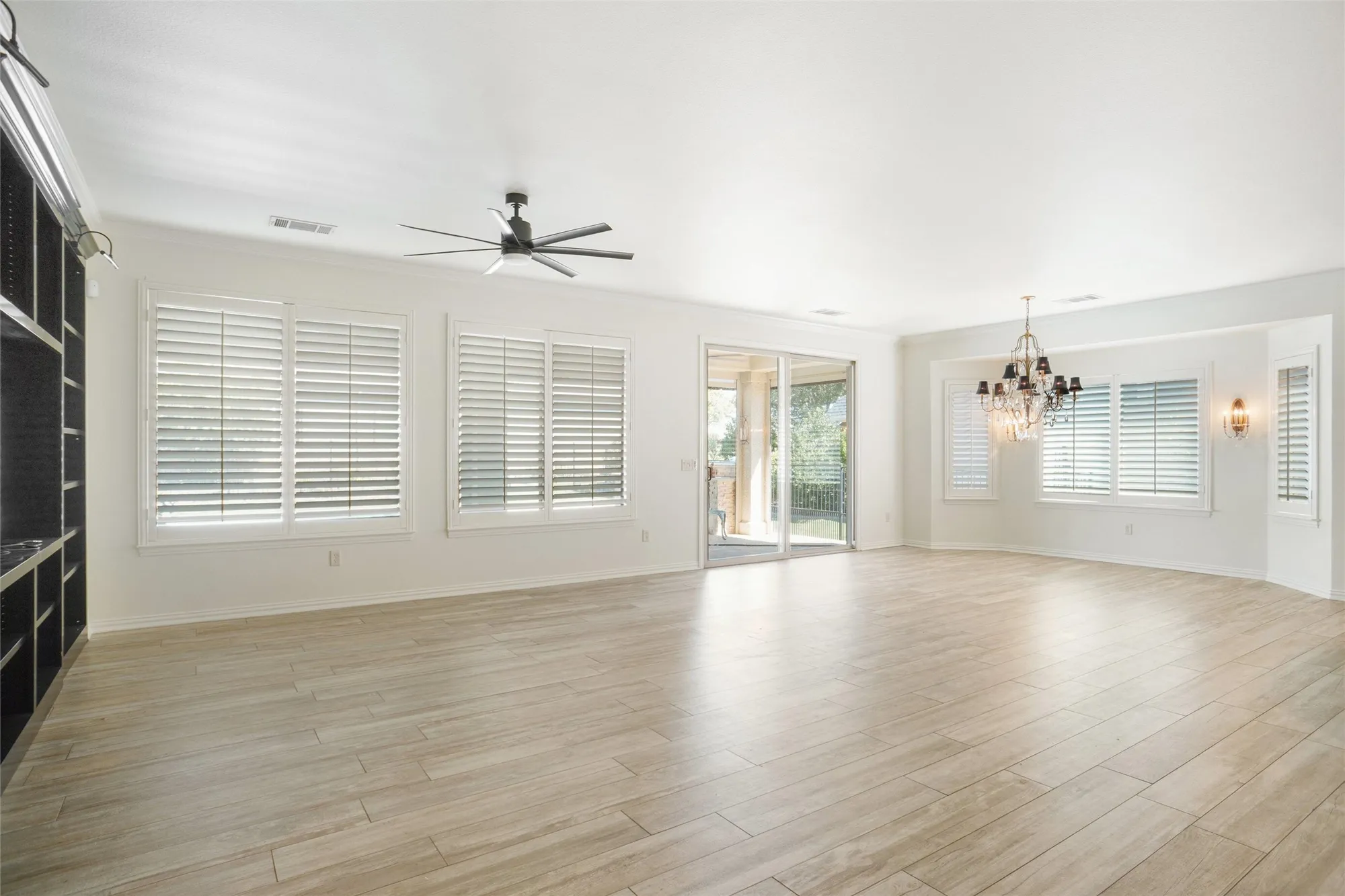 Property Slideshow image 11 of 26 | 11908 clemson dr, Denton, TX, 76207