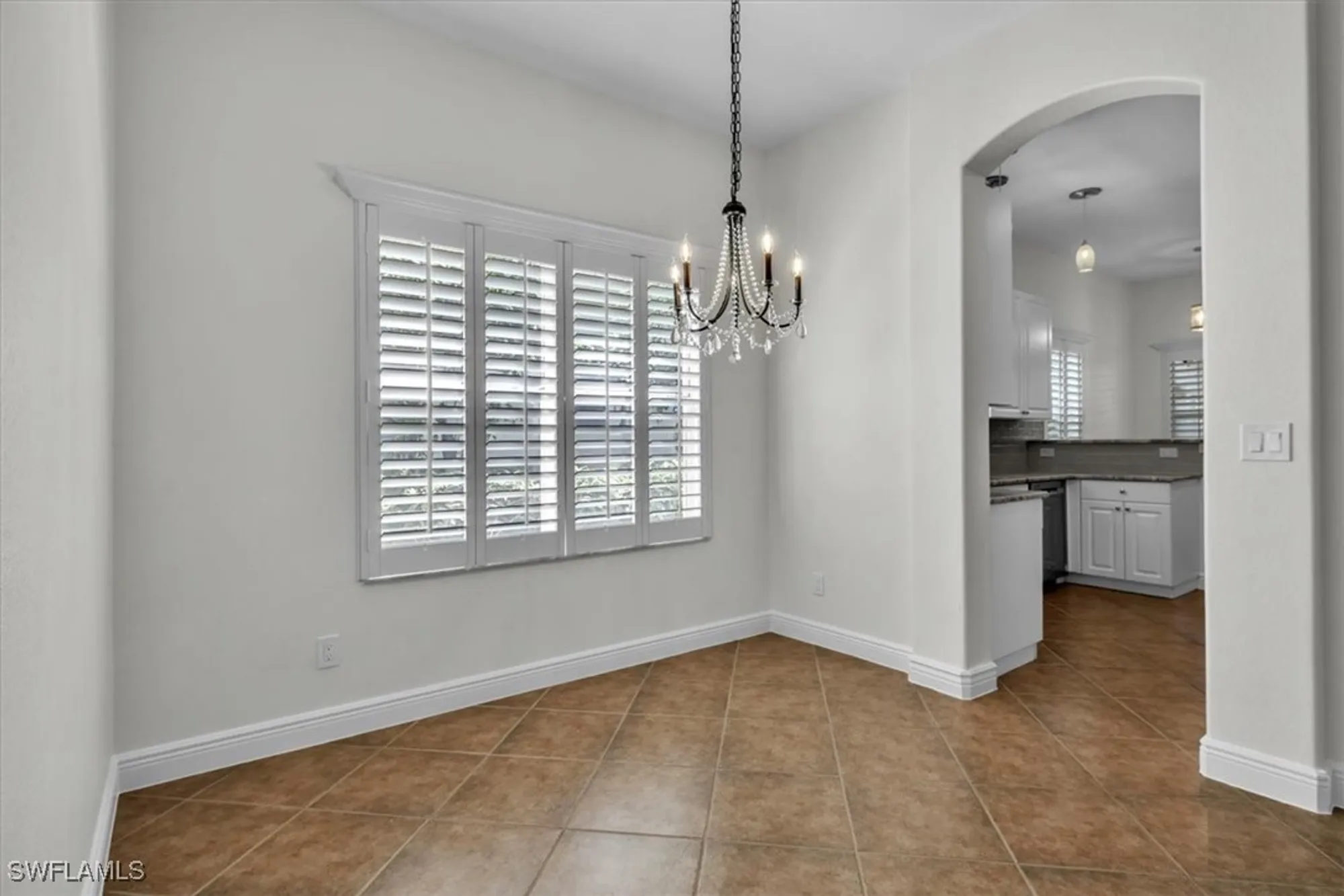 Property Slideshow image 15 of 50 | 837 vistana cir # 20, Naples, FL, 34119